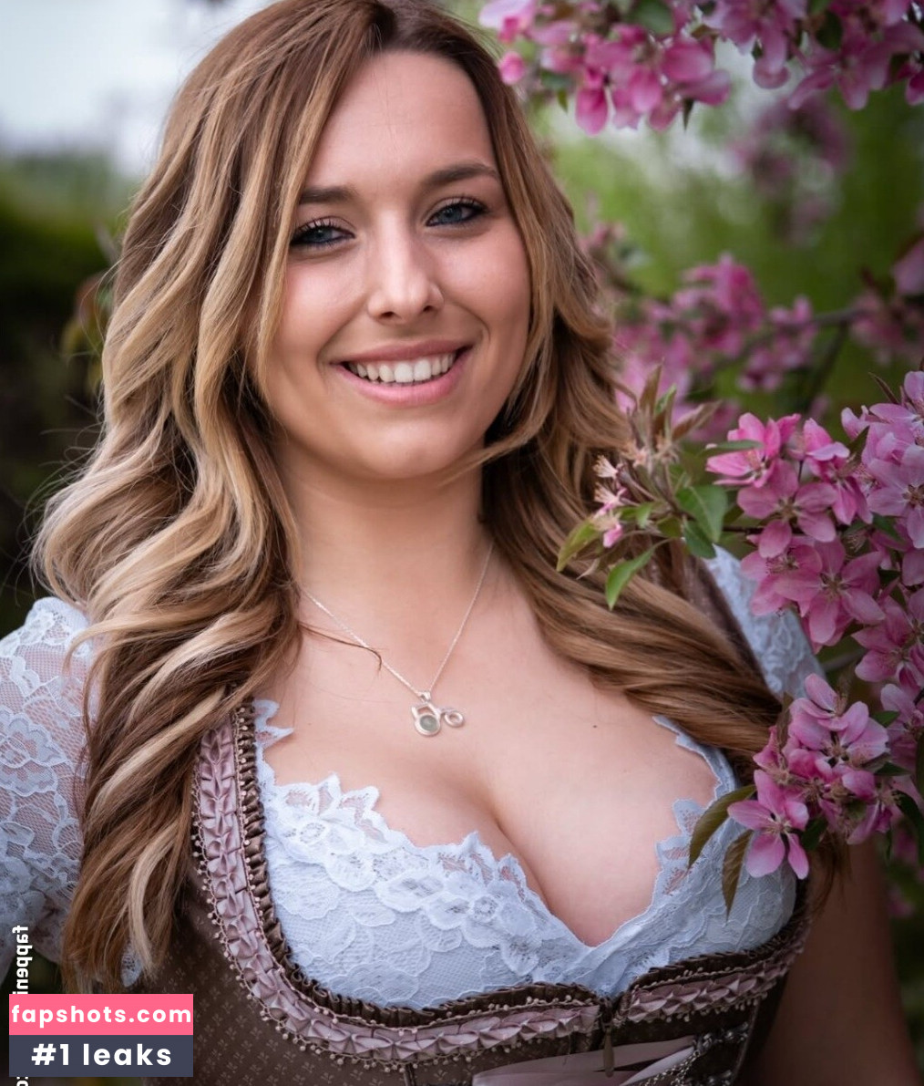 Alinas Landleben Nacktheit OnlyFans Fotos #2 - Fapshots