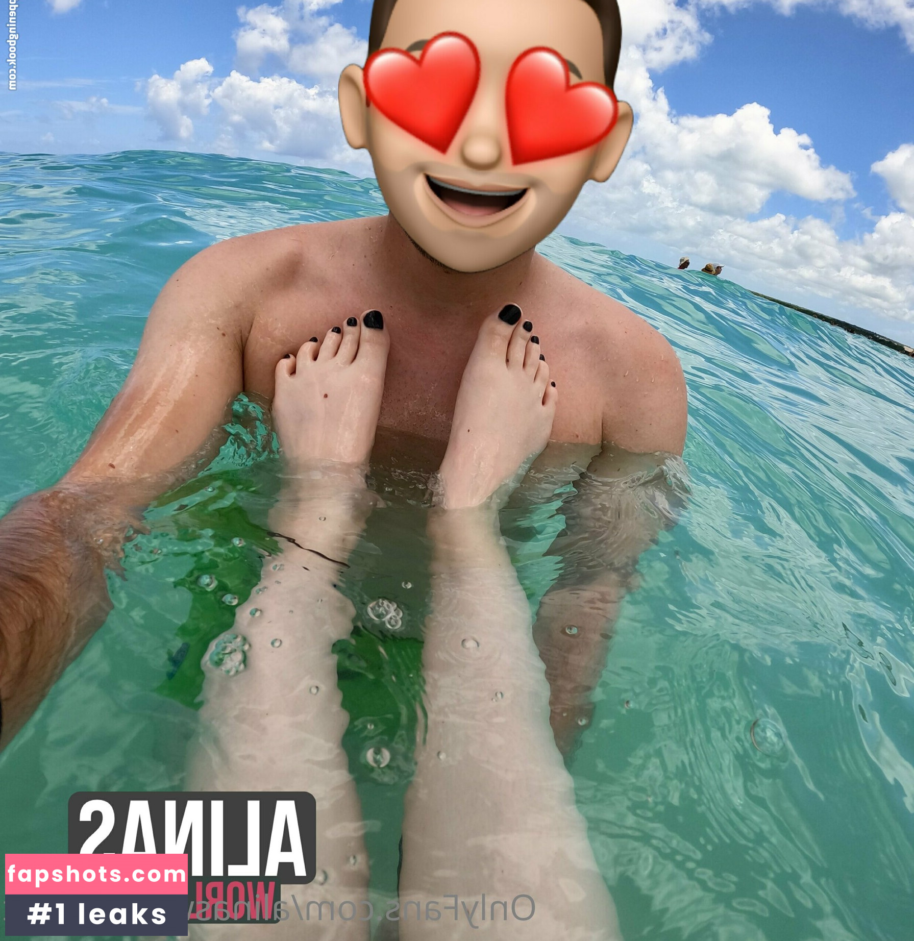 alinasworldoffeet gallery photo #11