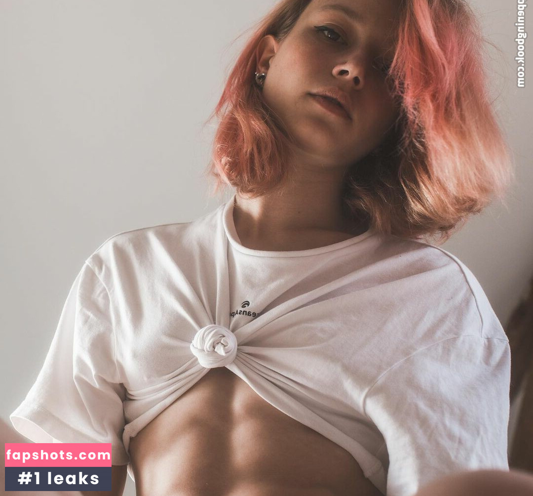 Aline Dessine gallery photo #102