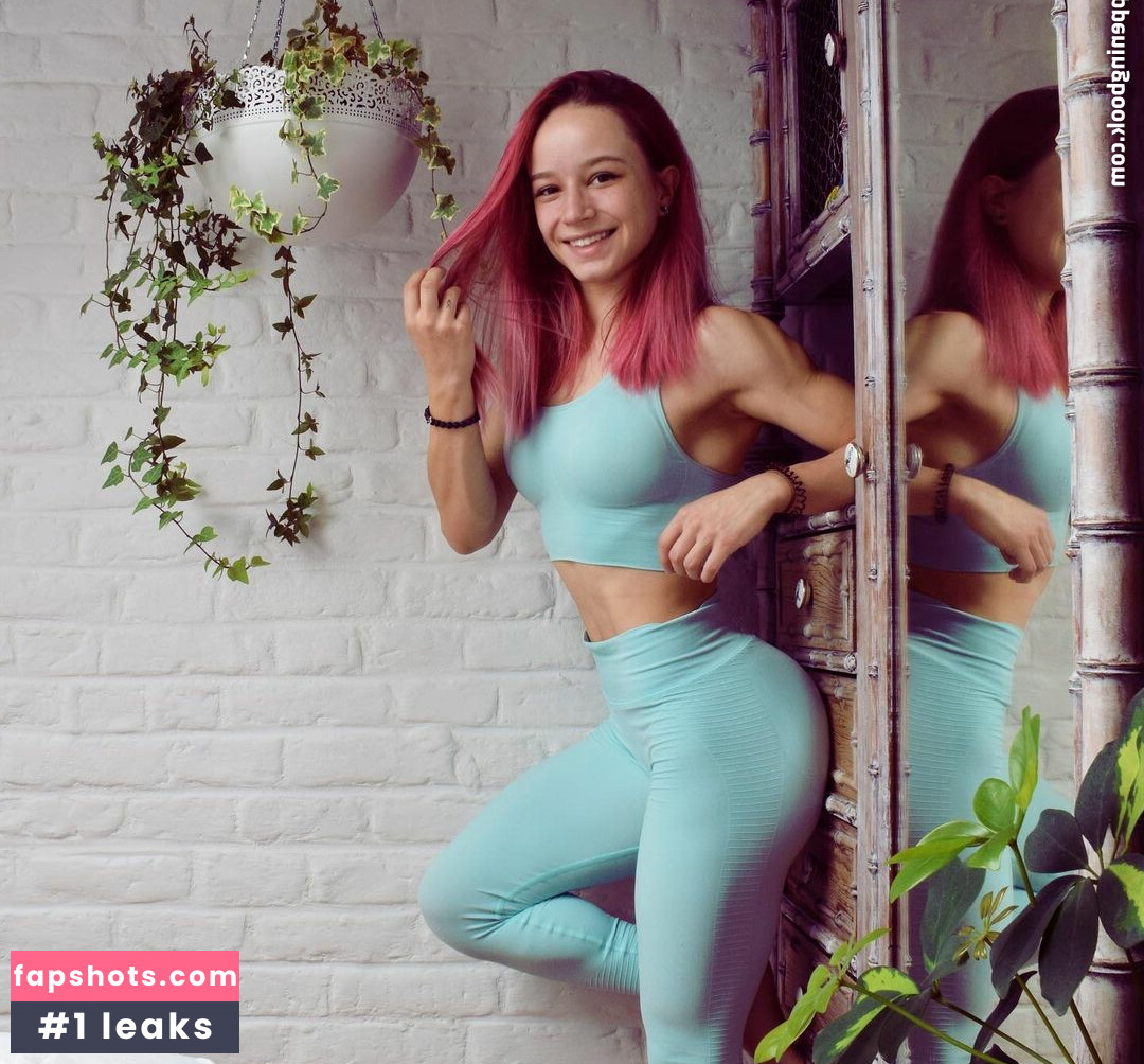 Aline Dessine gallery photo #127