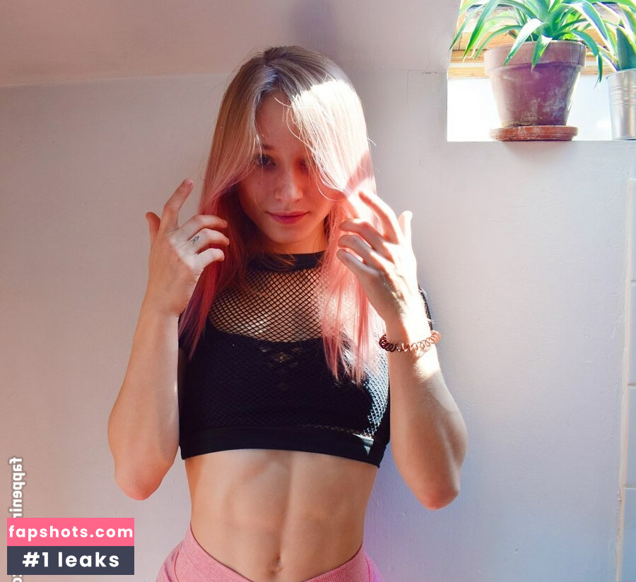 Aline Dessine gallery photo #138