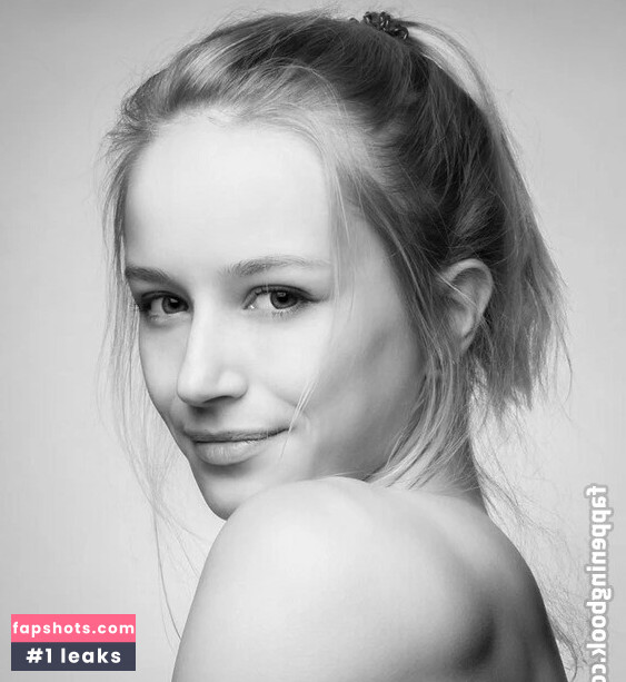 Aline Dessine gallery photo #15