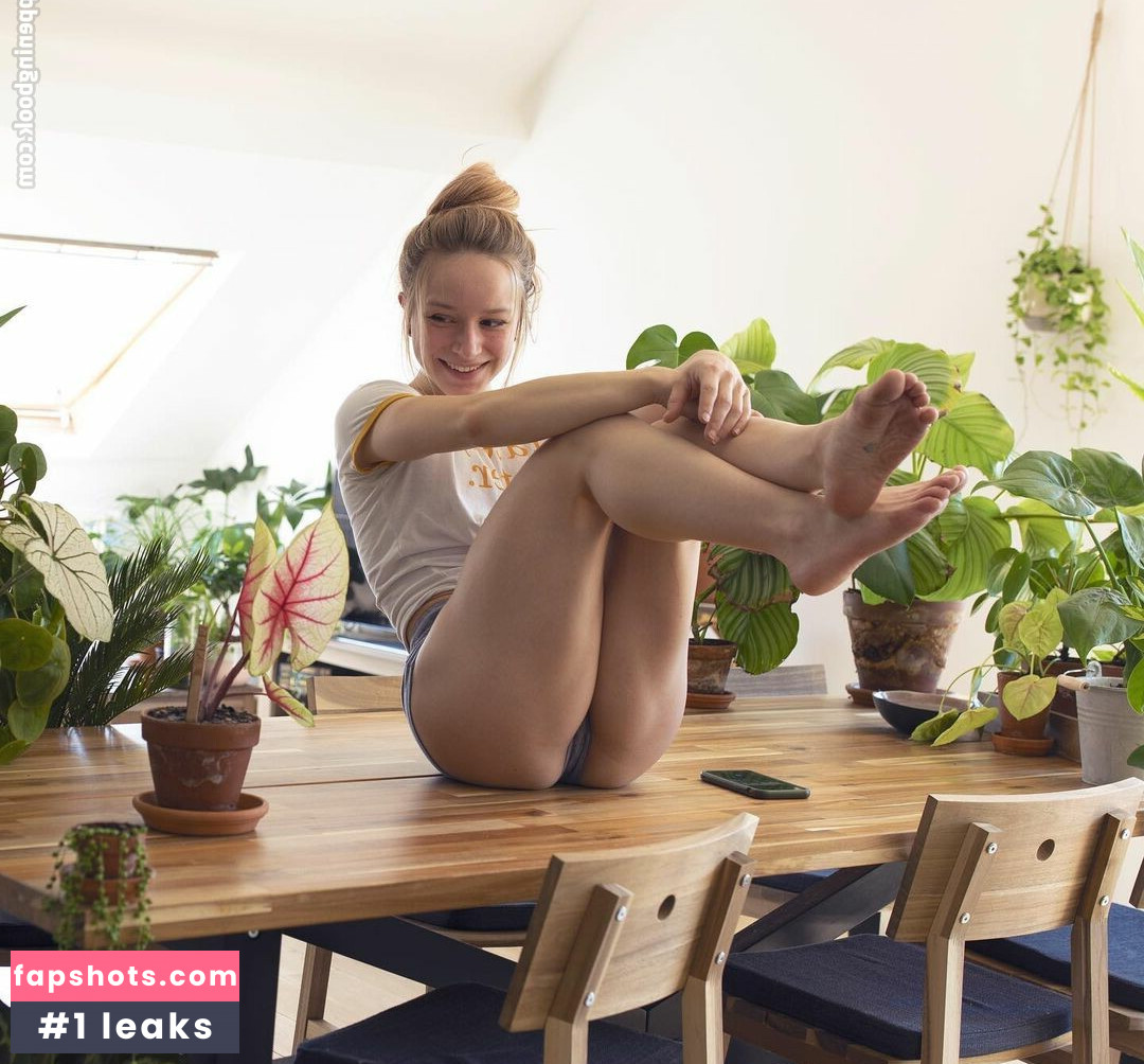 Aline Dessine gallery photo #150