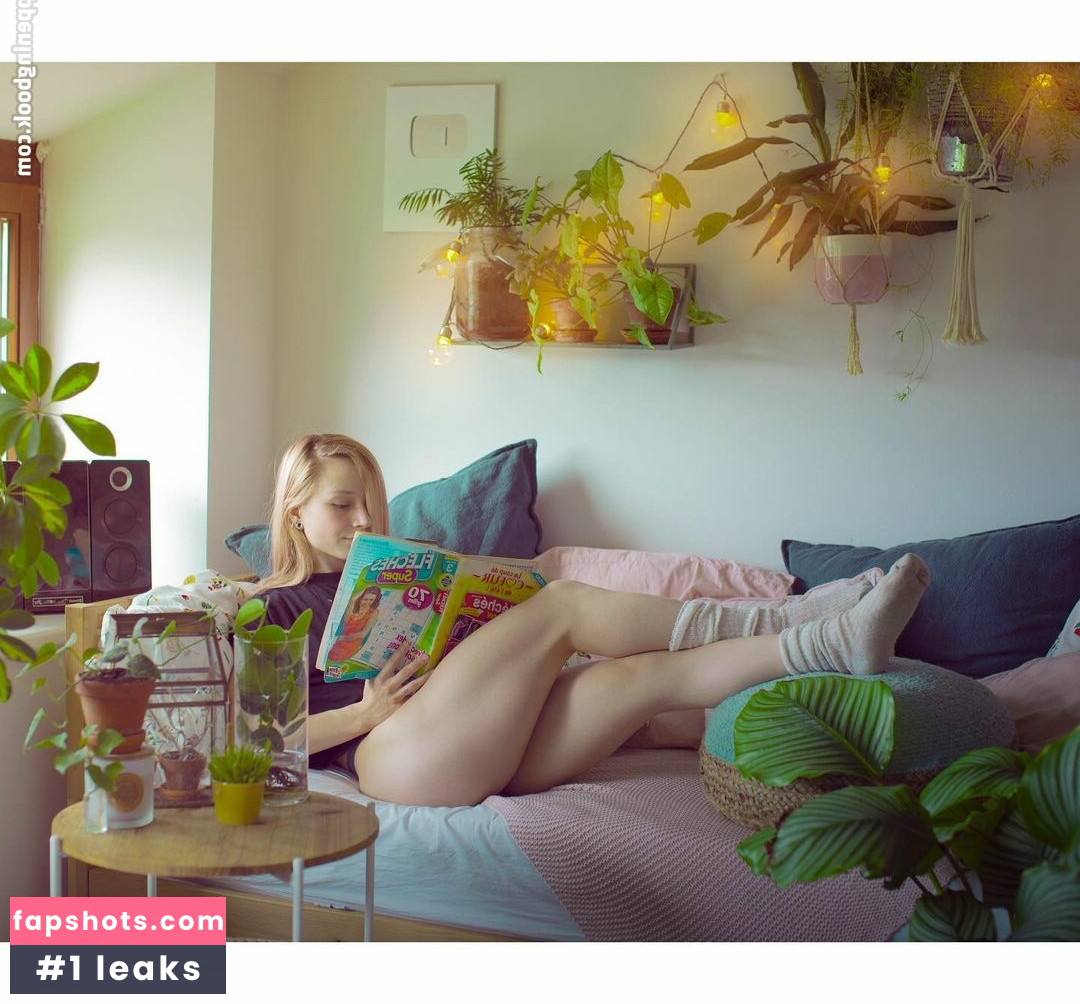 Aline Dessine gallery photo #167