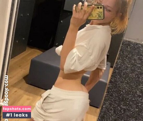 Aline Dessine gallery photo #33