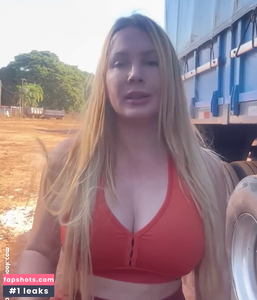 Aline Füchter Ouriques gallery photo #125