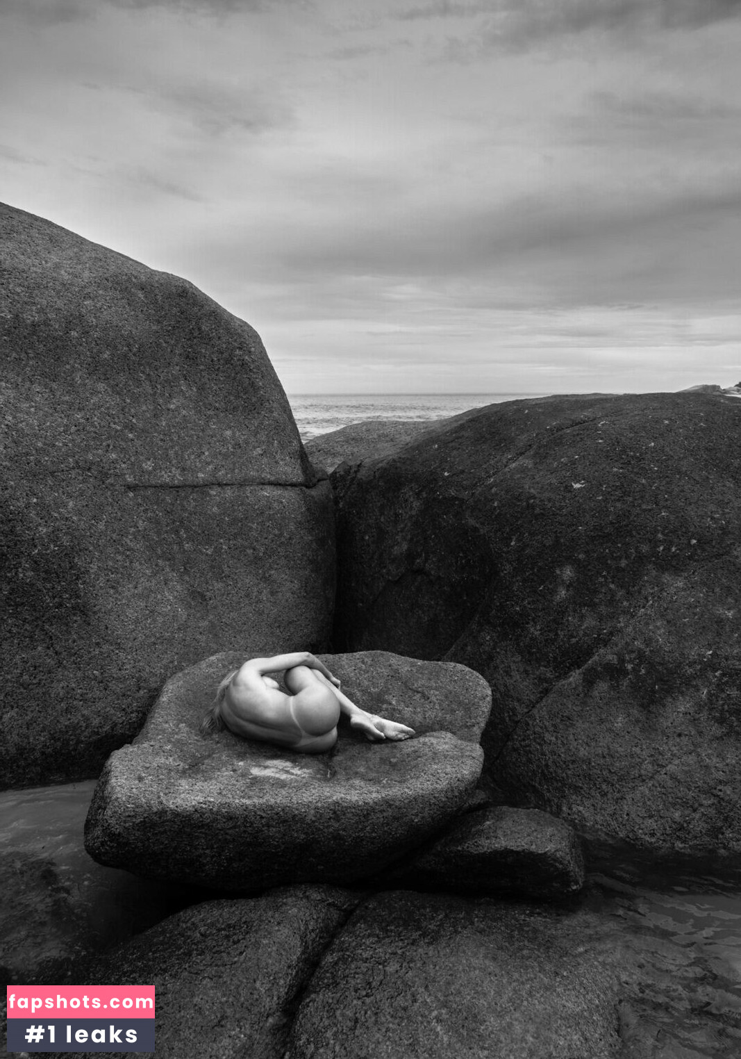 Aline Hirth Nude Leaks OnlyFans Photos #15 - LeakJerk