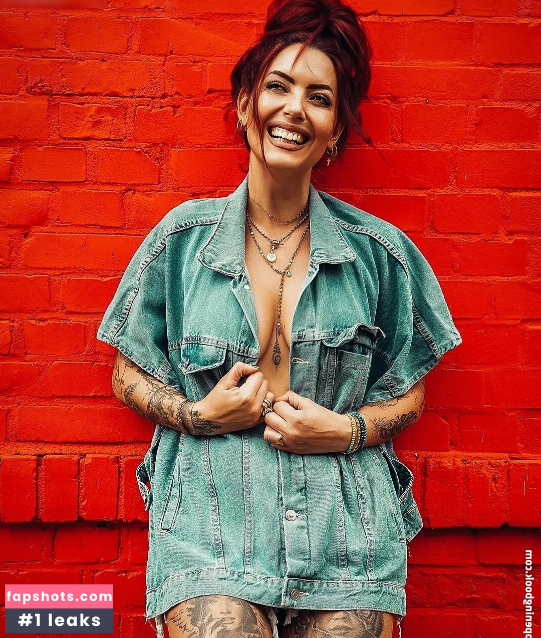 Aline Jost Diraimondo nude babe gallery