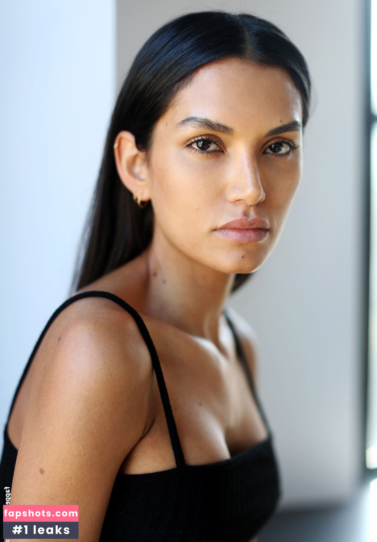 Aline Lima gallery photo #12