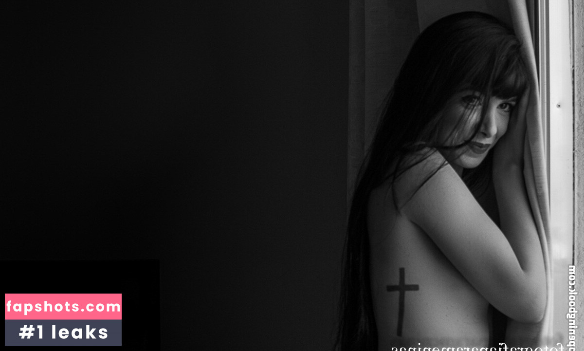 Aline Lima gallery photo #10