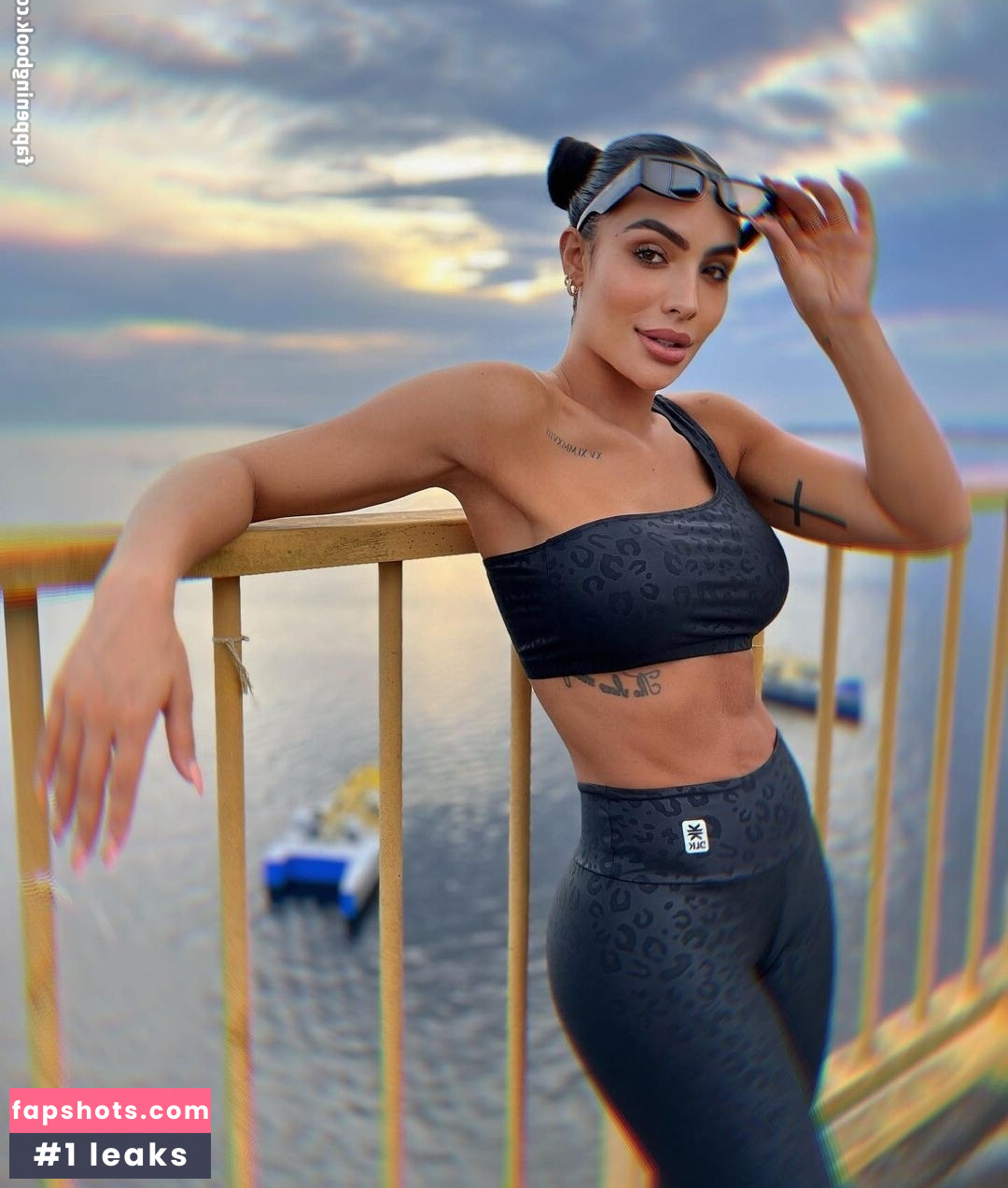 Aline Mineiro gallery photo #32