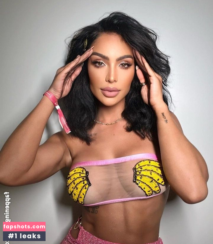 Aline Mineiro gallery photo #48