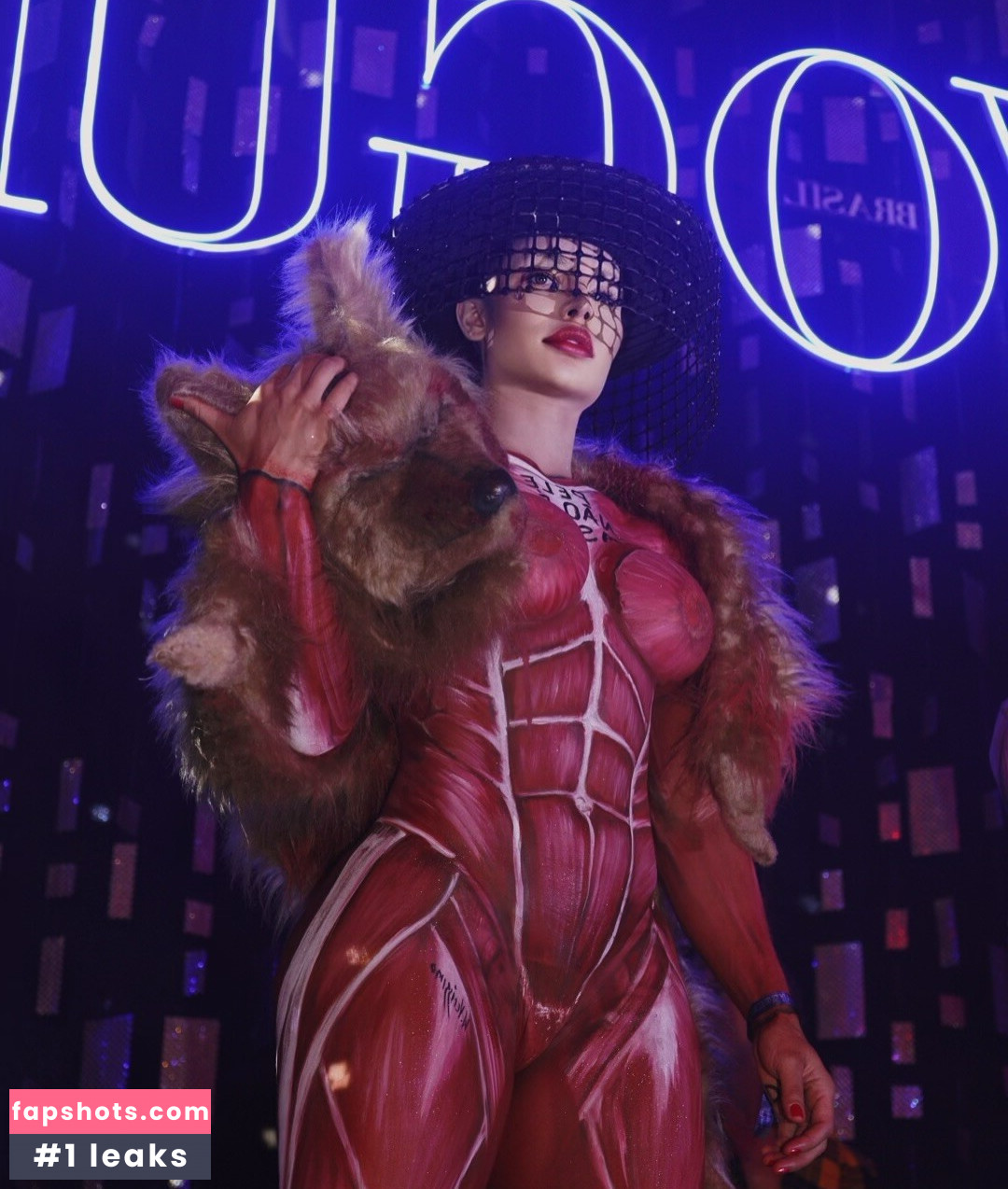 Aline Mineiro gallery photo #78