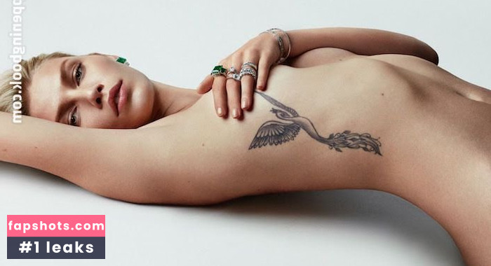 Aline Weber gallery photo #4