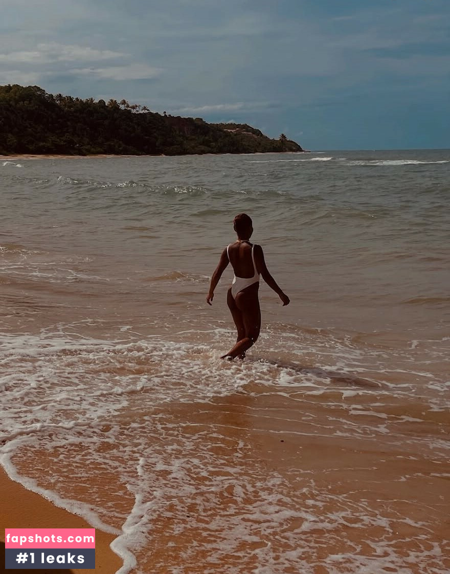 Aline Wirley Nude Leaks OnlyFans Photos #11 - LeakJerk