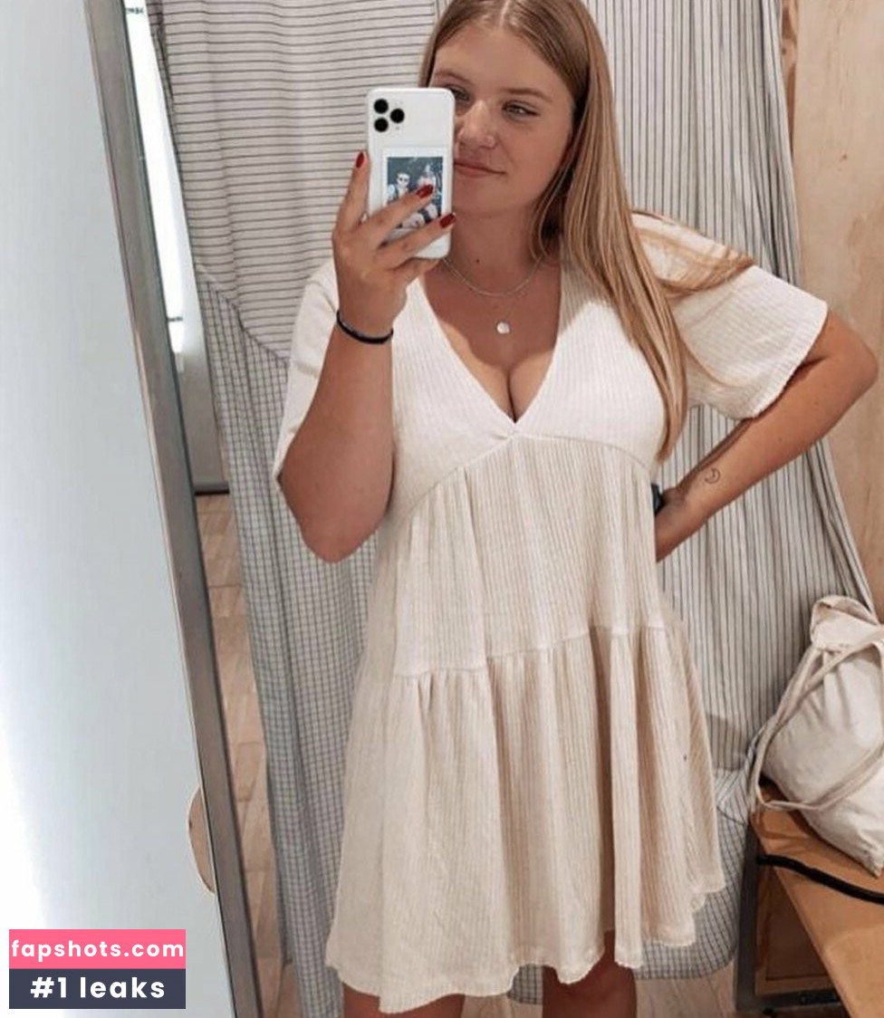 Aline Zwahlen gallery photo #13