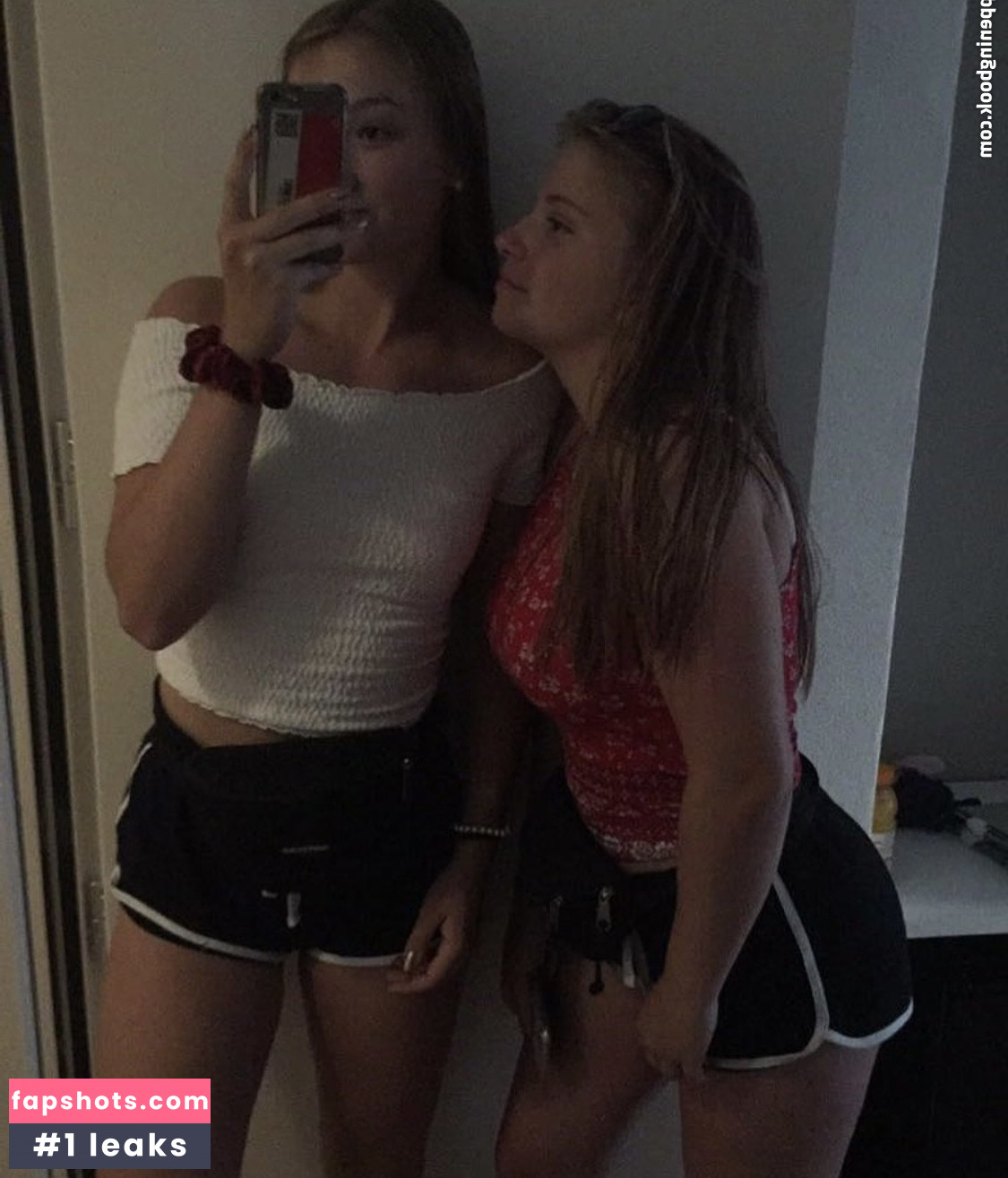 Aline Zwahlen gallery photo #39