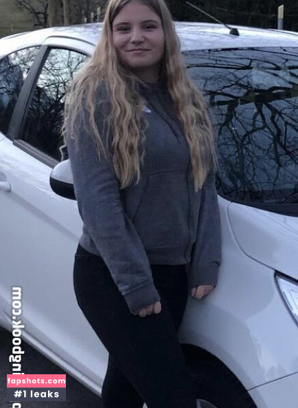 Aline Zwahlen gallery photo #5