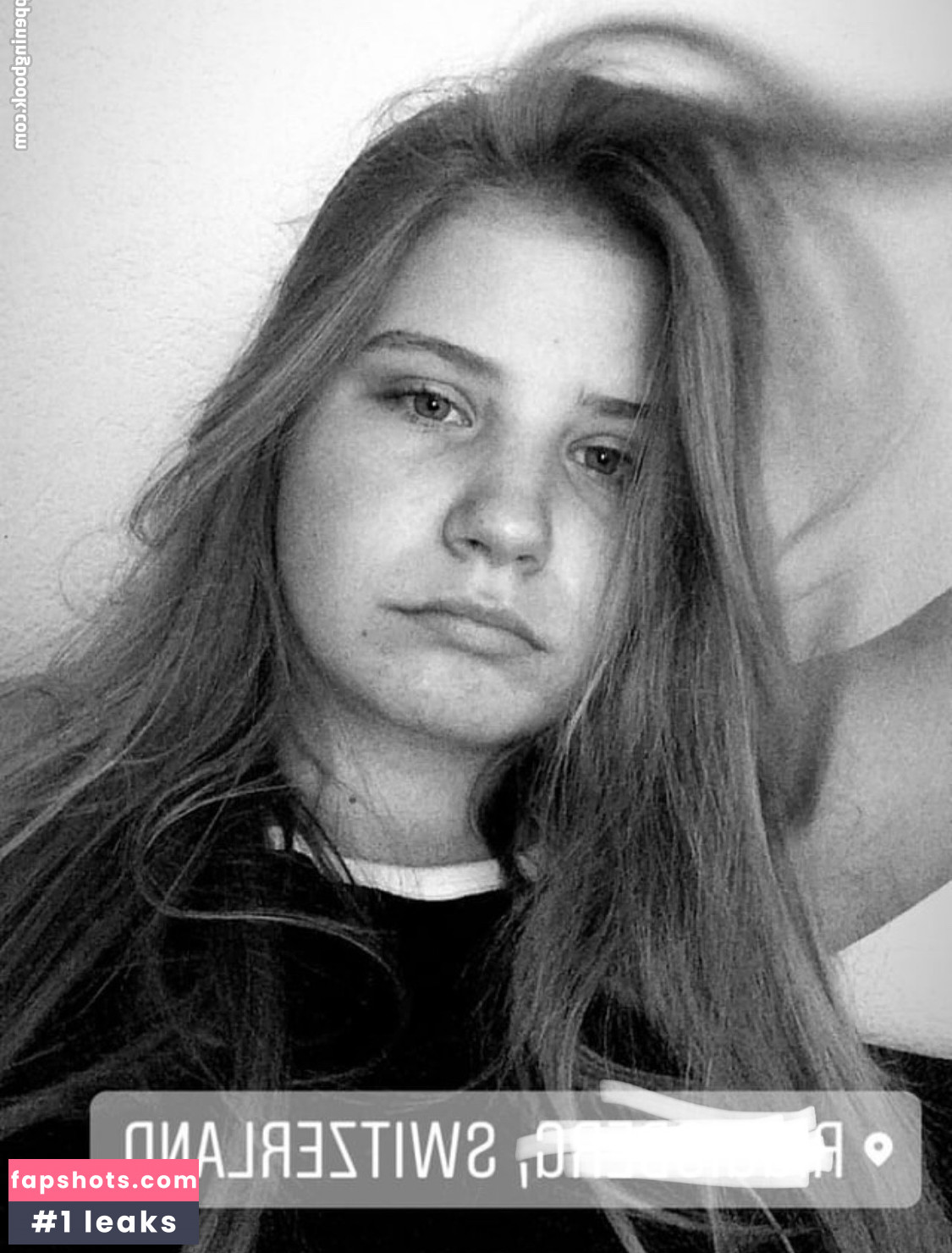 Aline Zwahlen gallery photo #42