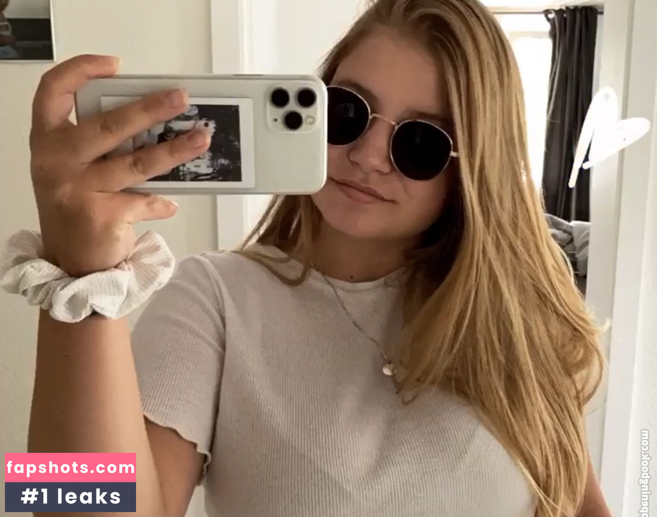 Aline Zwahlen gallery photo #47