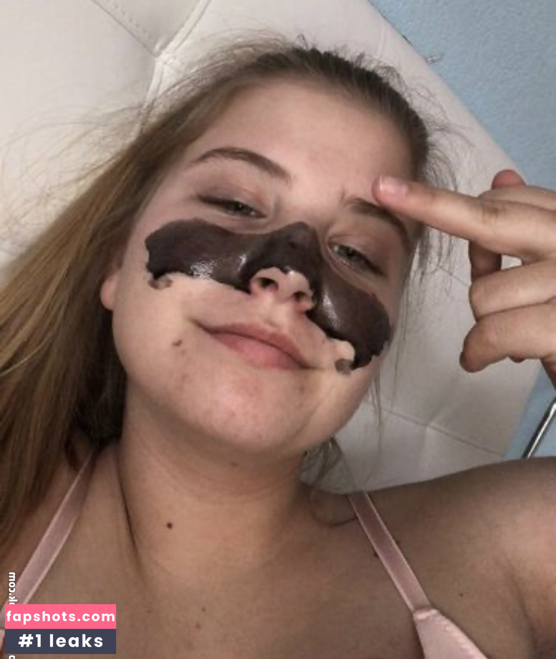 Aline Zwahlen gallery photo #55