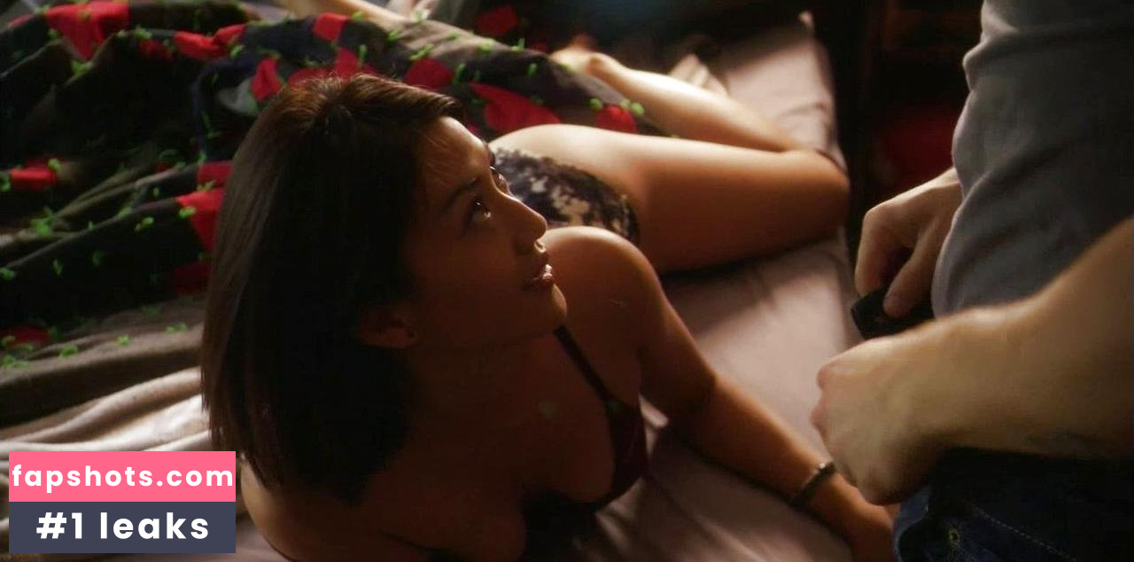 Alisa Allapach gallery photo #13