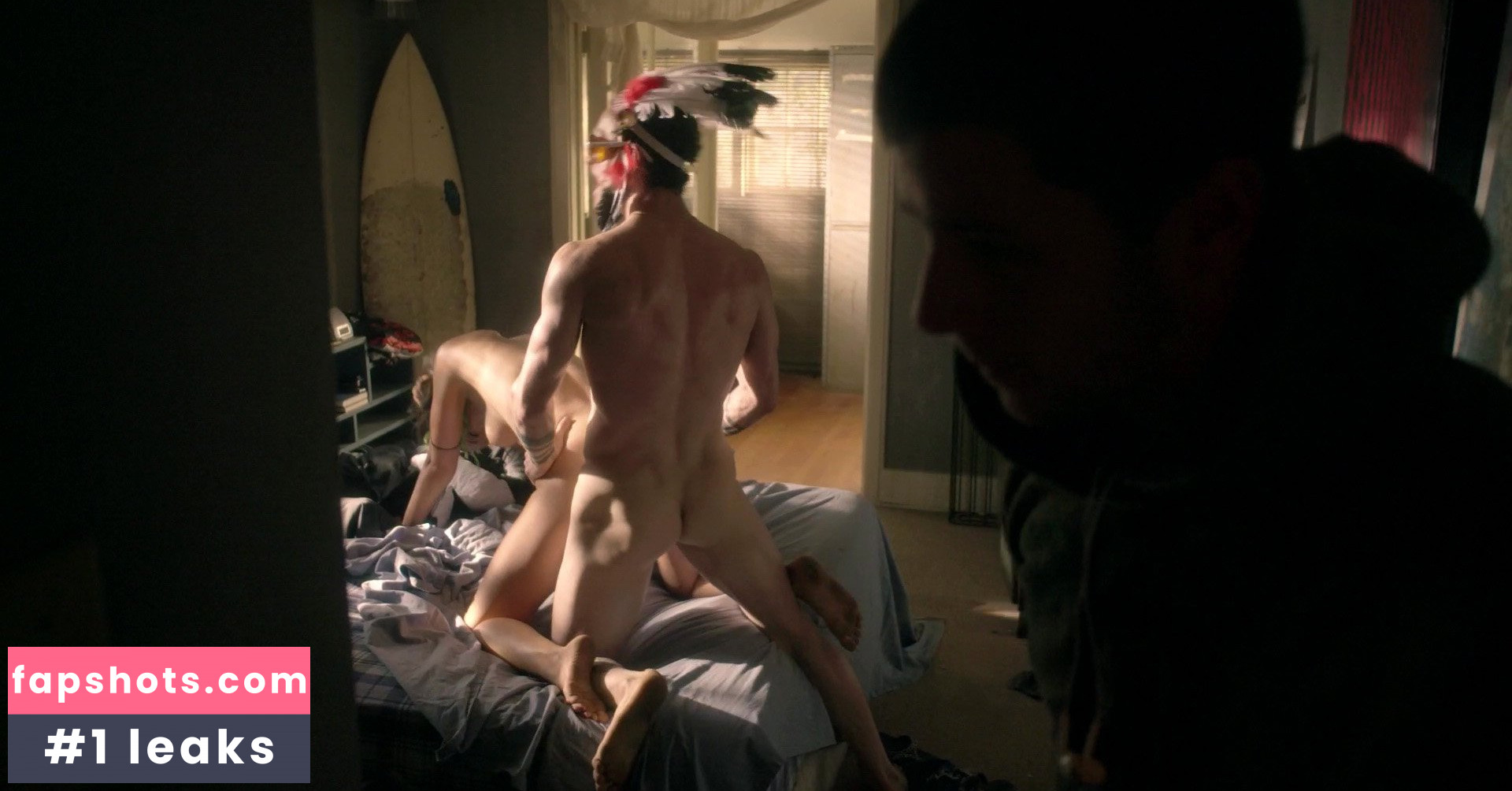 Alisa Allapach gallery photo #4