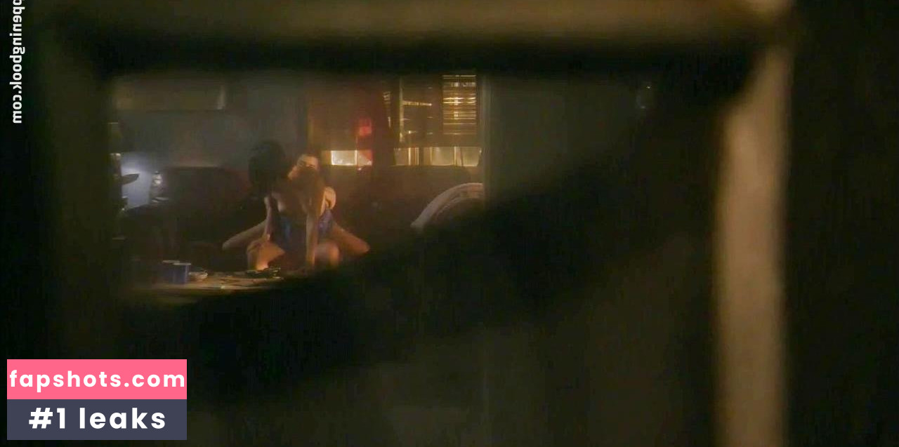 Alisa Allapach gallery photo #32