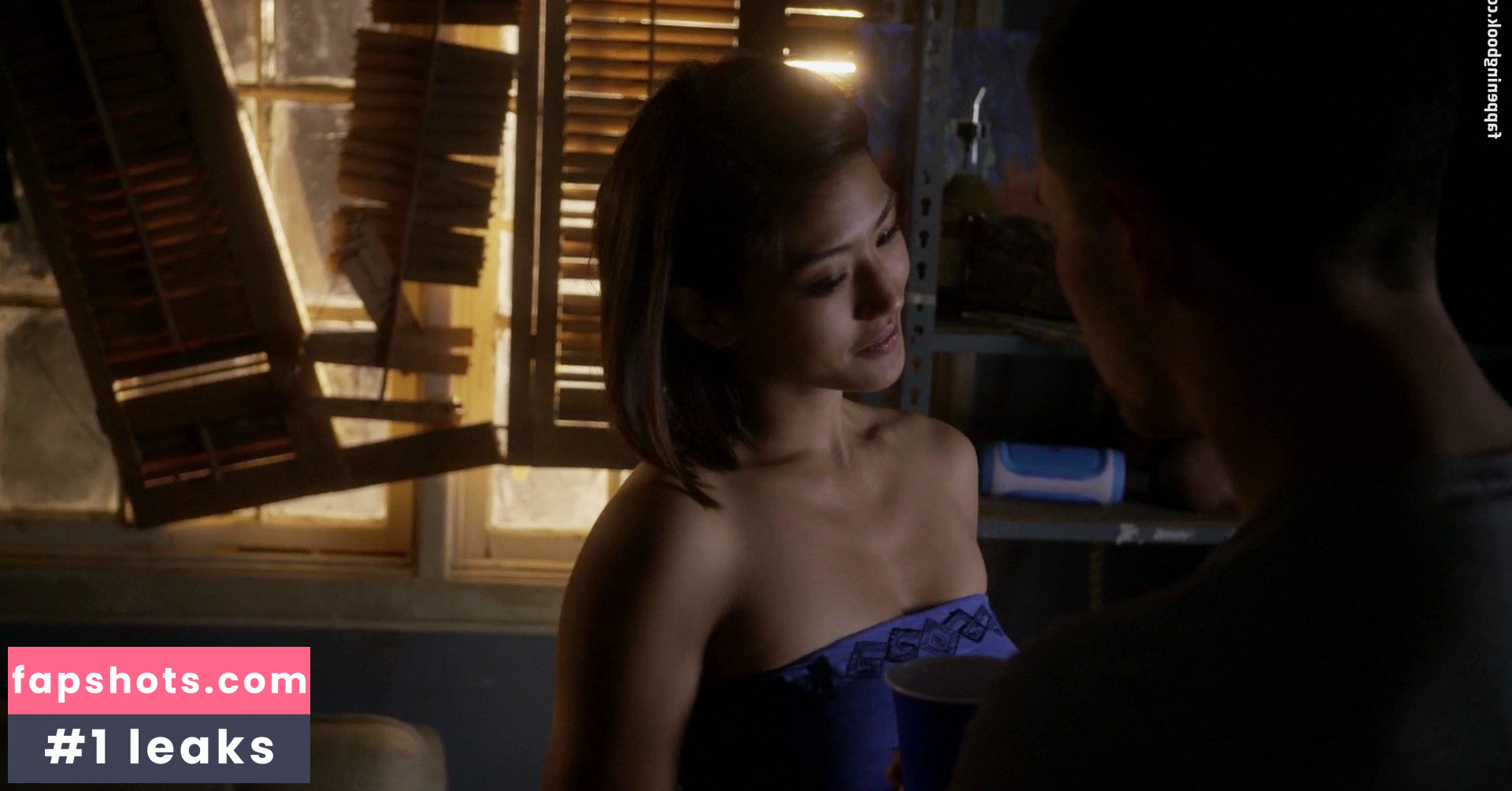 Alisa Allapach gallery photo #6