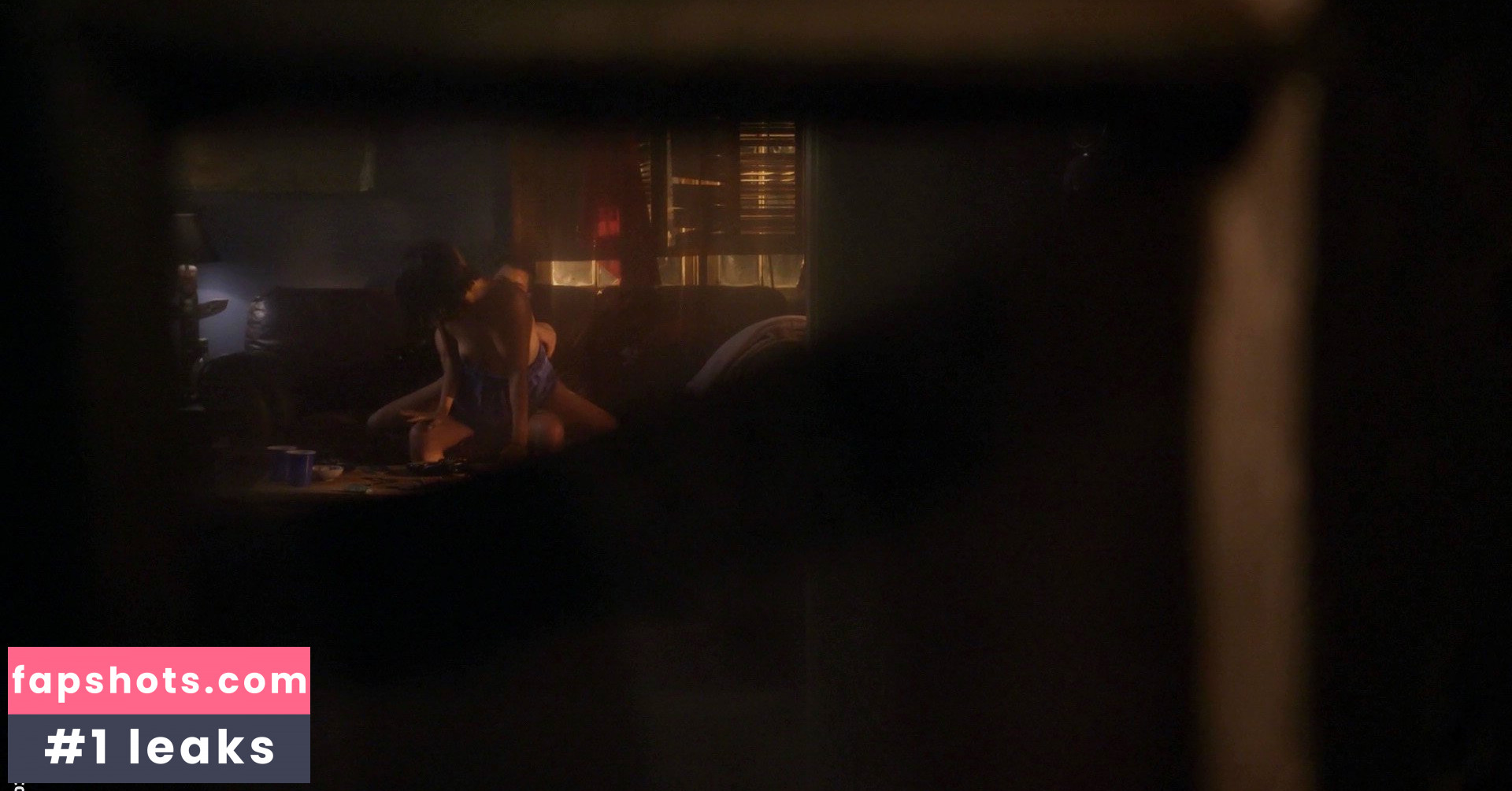 Alisa Allapach gallery photo #7