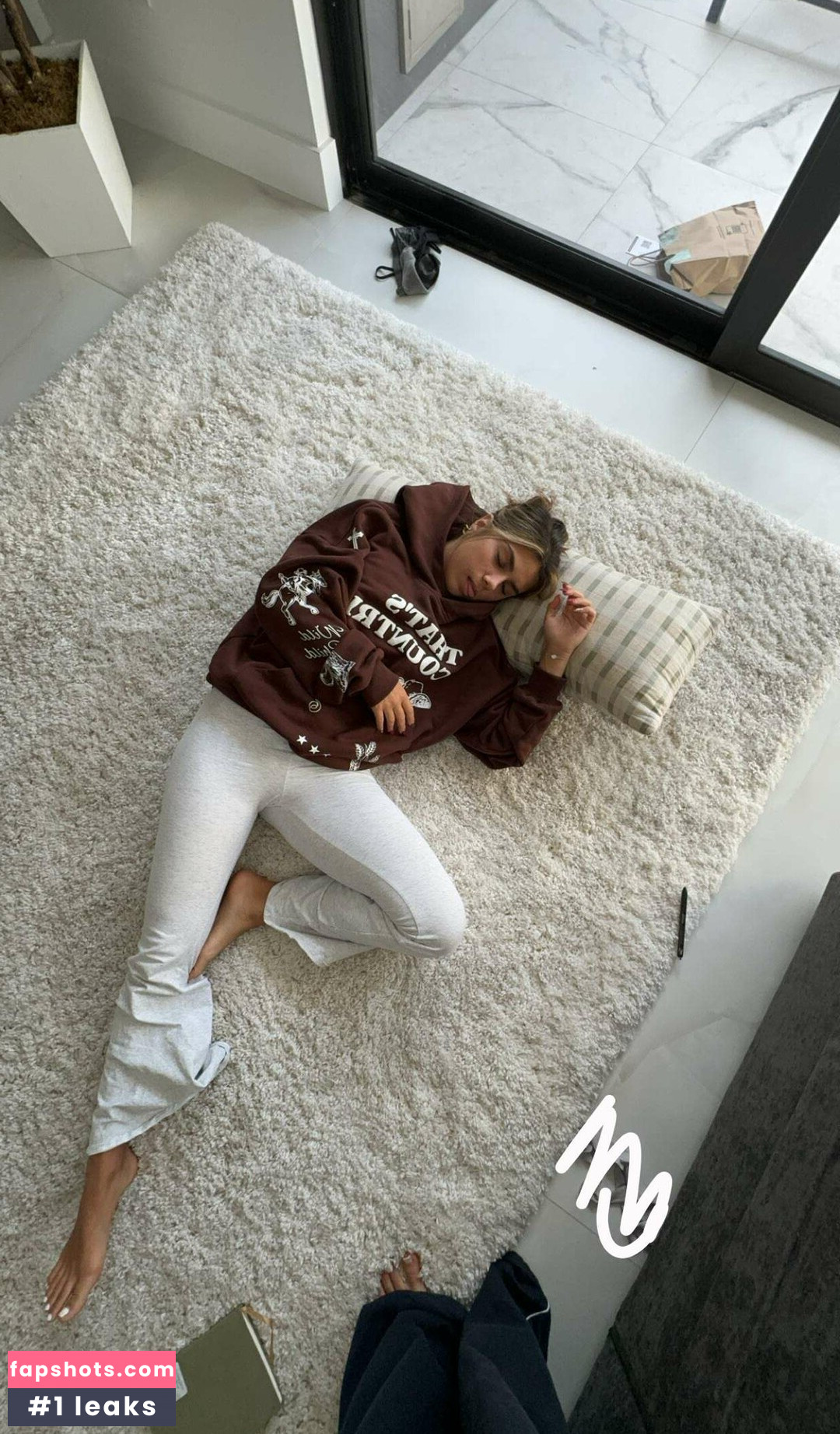 Alisa Kotlyarenko gallery photo #2