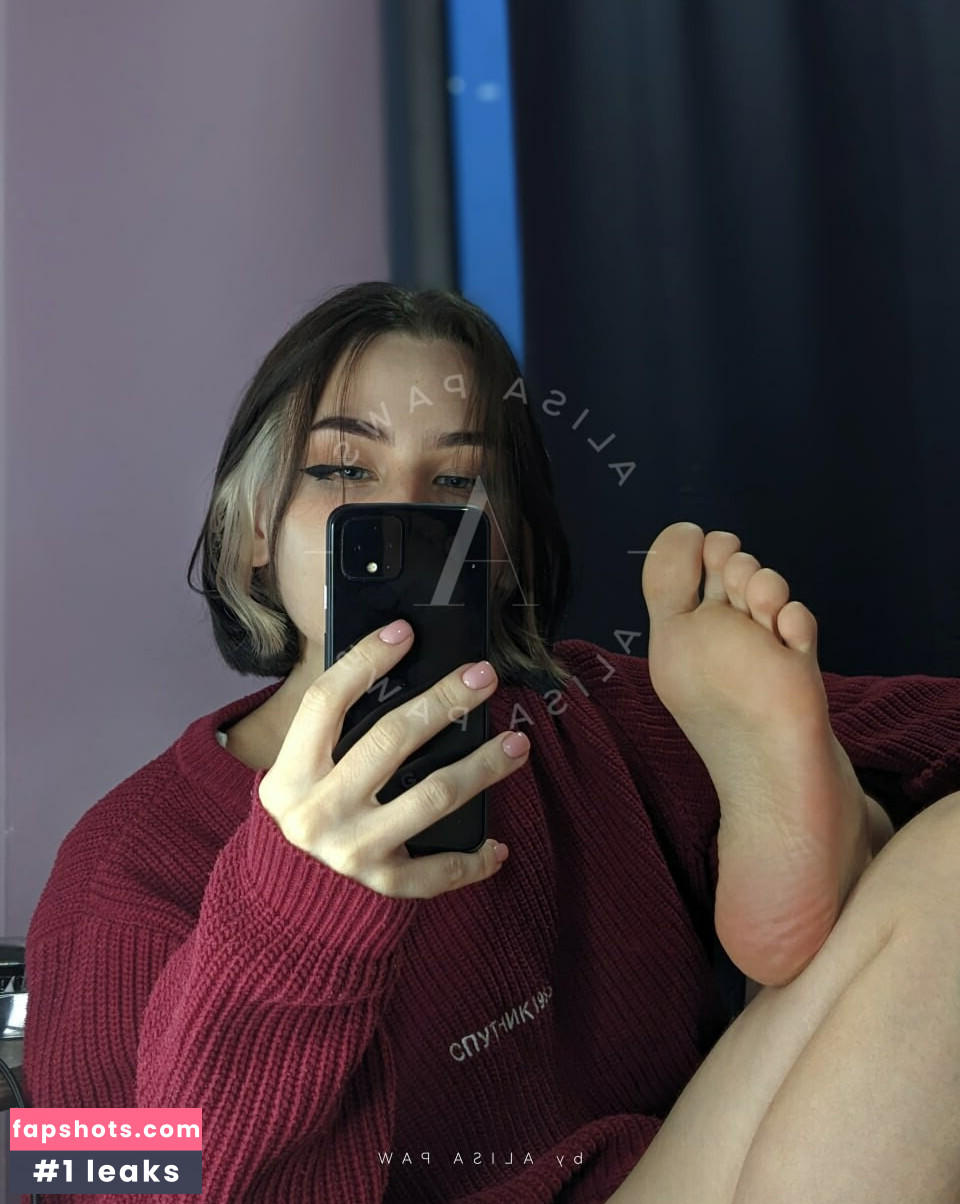 Alisa Paws gallery photo #5