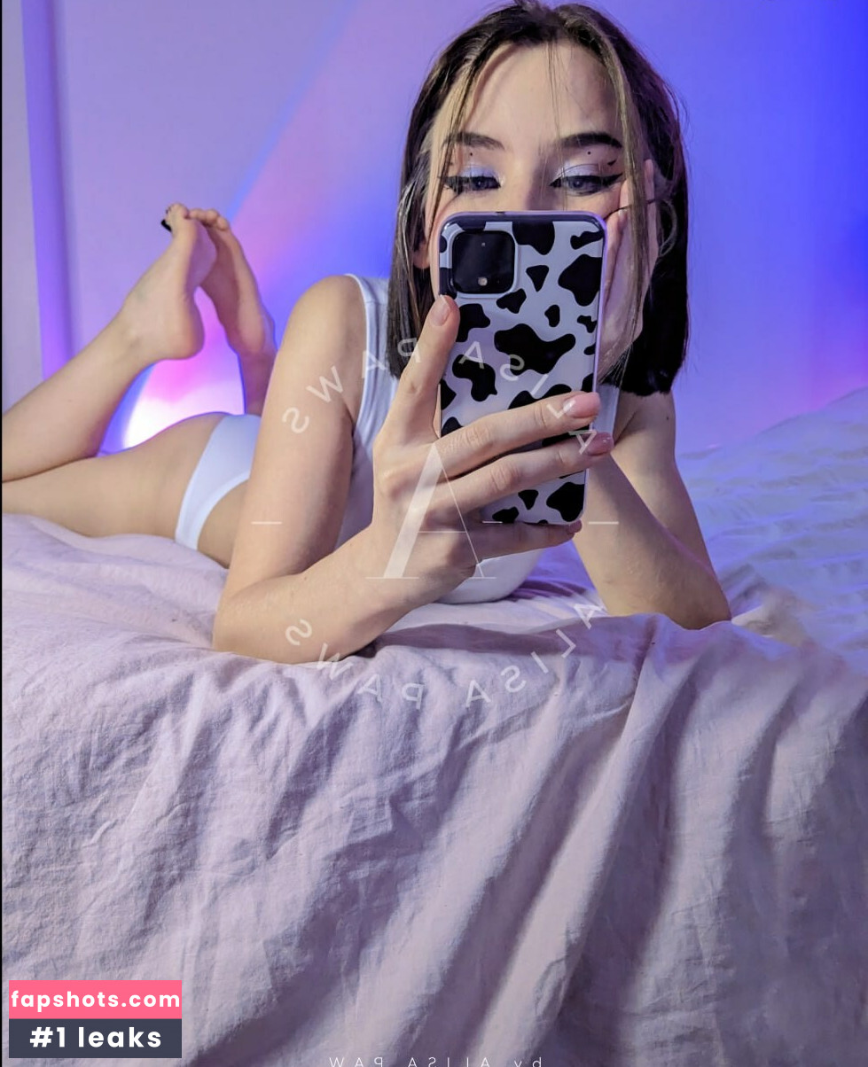 Alisa Paws gallery photo #6