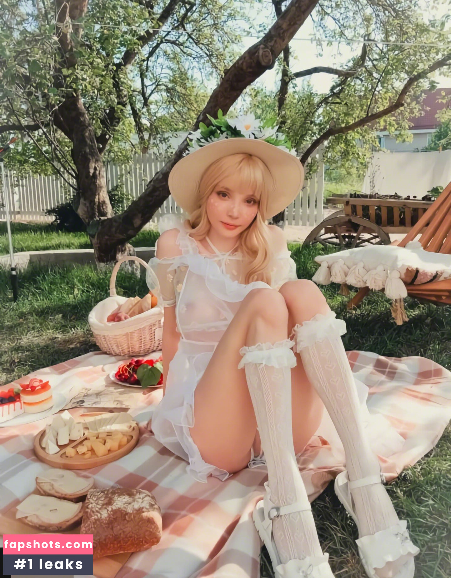 AlisaPikaPika gallery photo #15