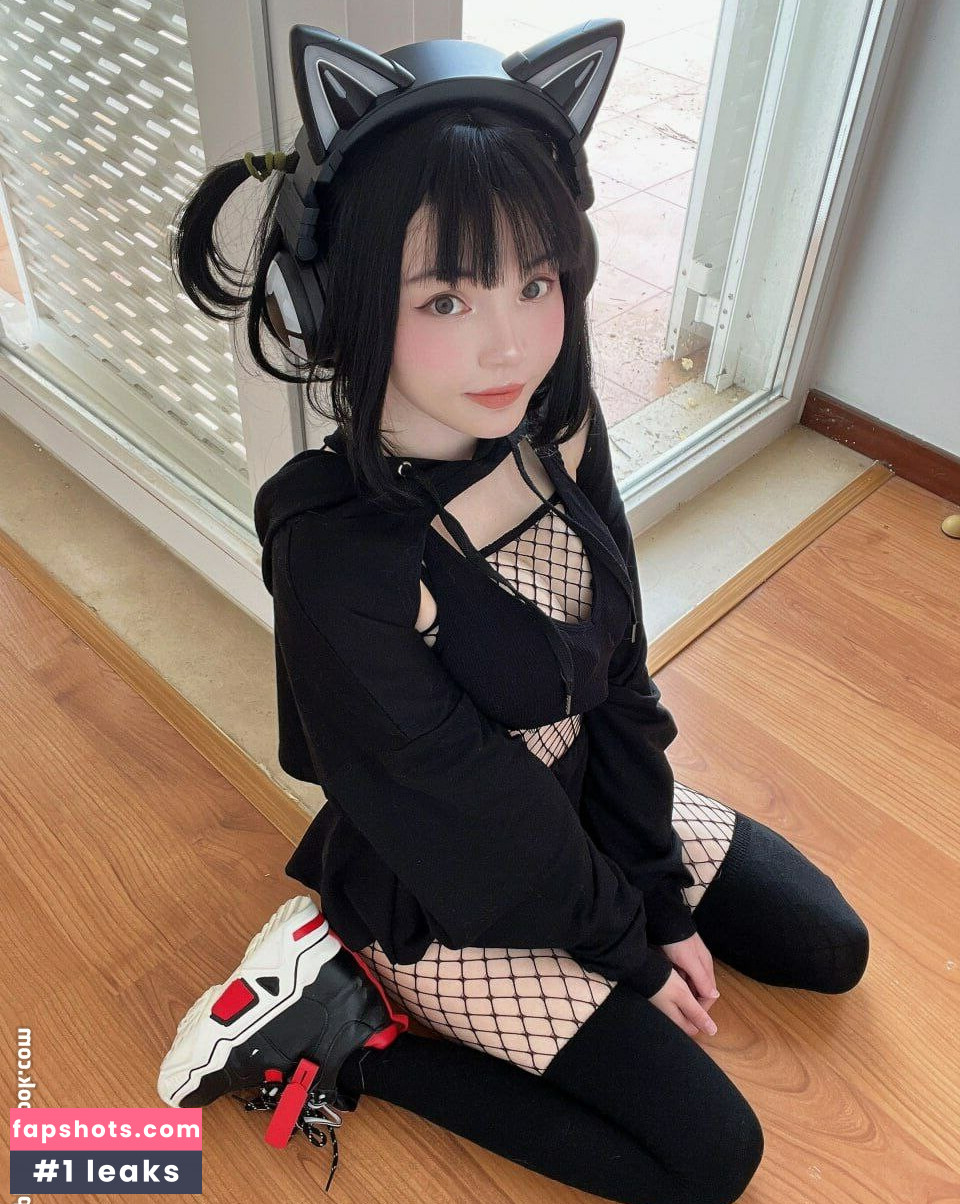 AlisaPikaPika gallery photo #33