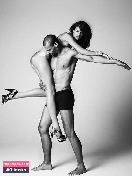 Alisar Ailabouni gallery photo #21