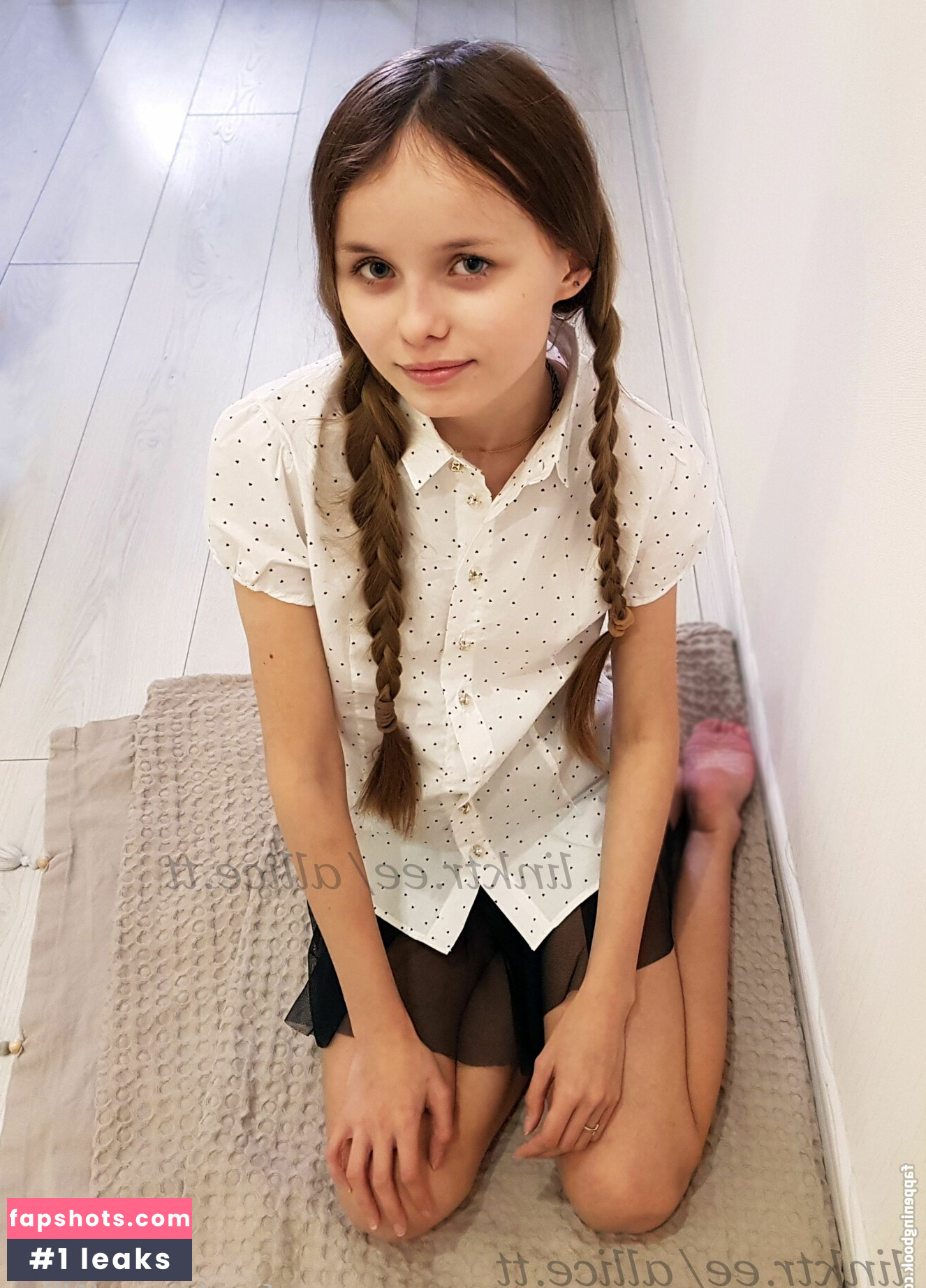 Alisaya Nude Leaks OnlyFans Photos #32 - LeakJerk