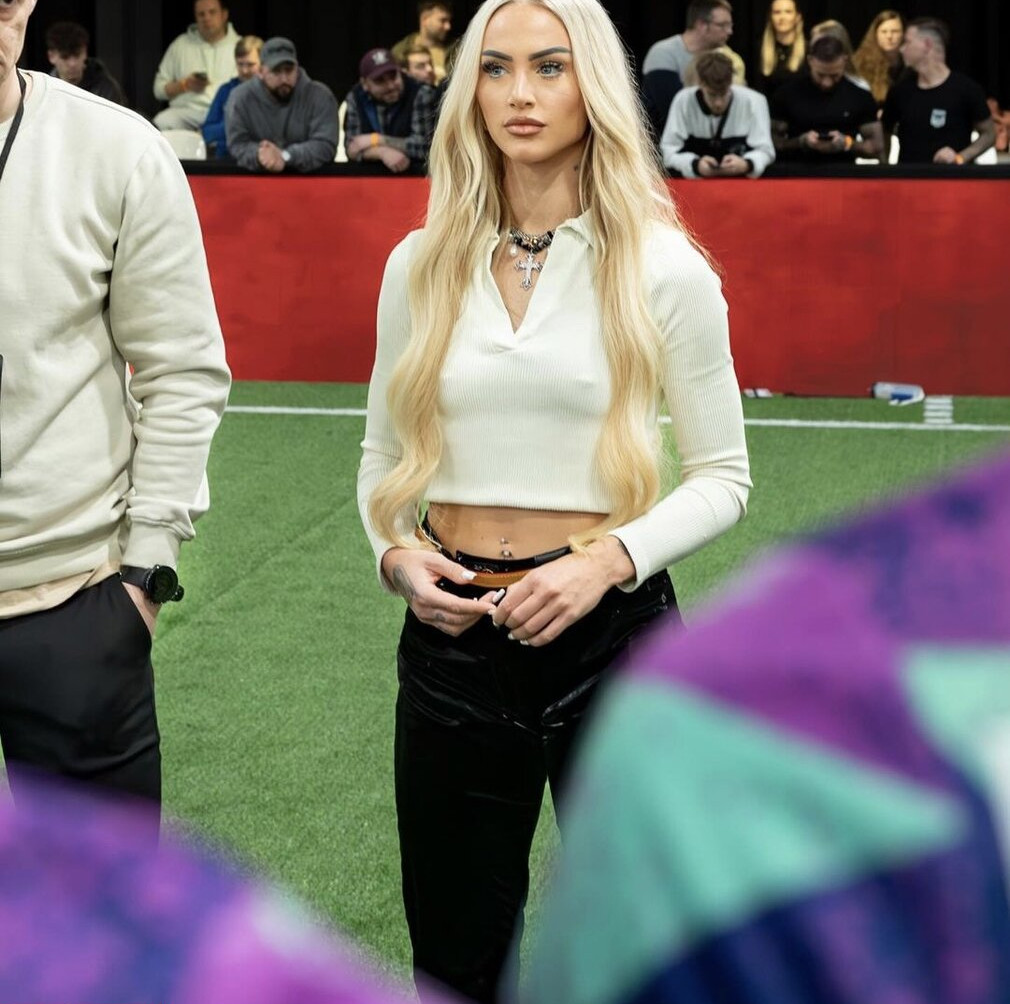 alisha-lehmann-2 gallery photo #553