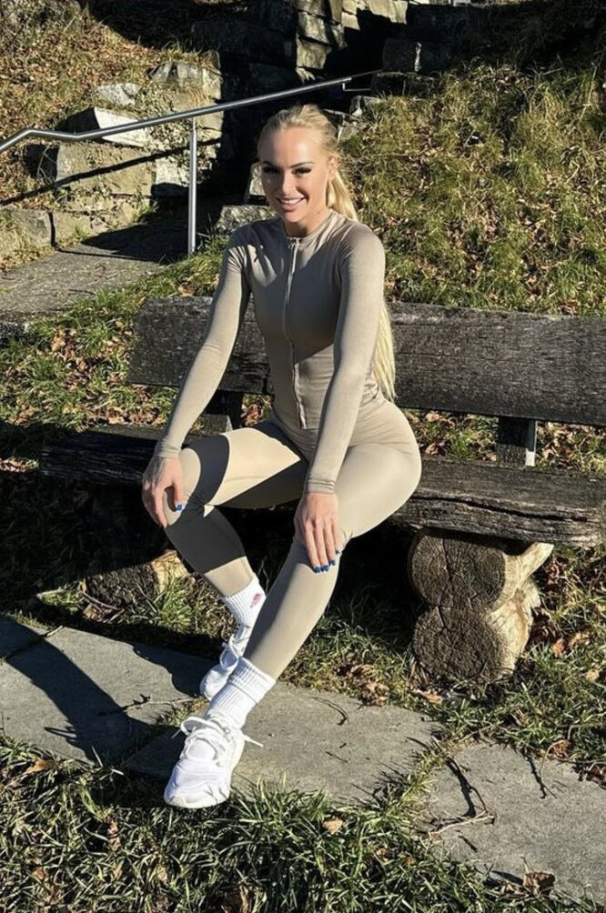 alisha-lehmann-2 gallery photo #599