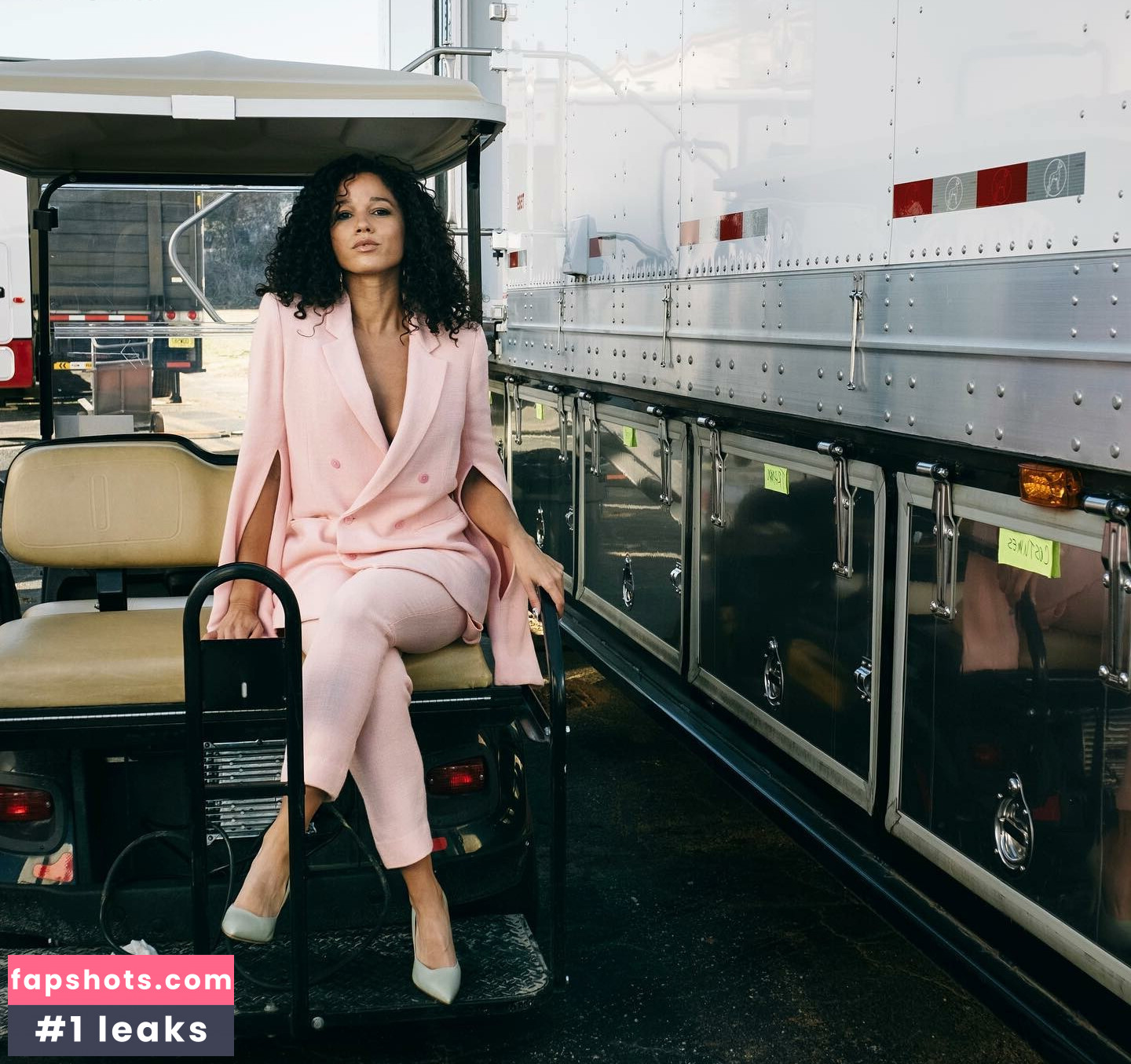 Alisha Wainwright gallery photo #19