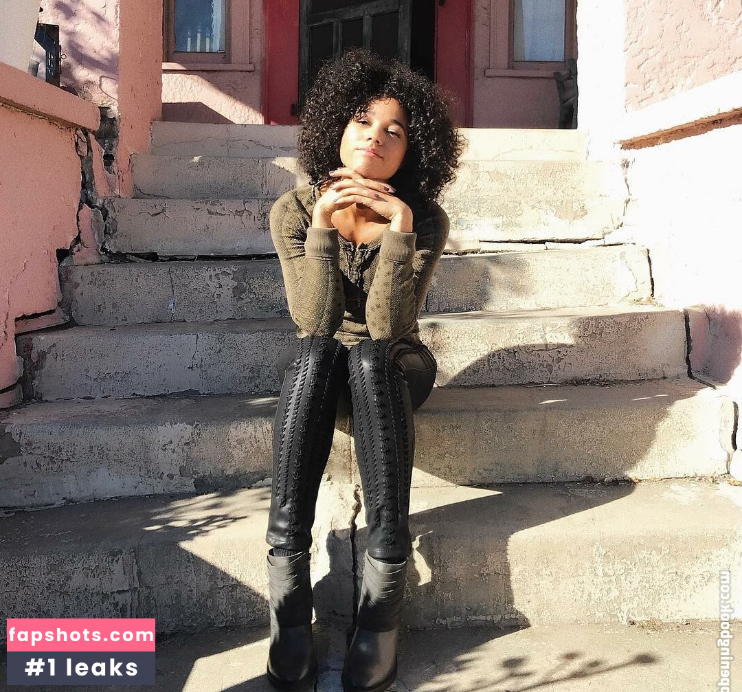 Alisha Wainwright gallery photo #56