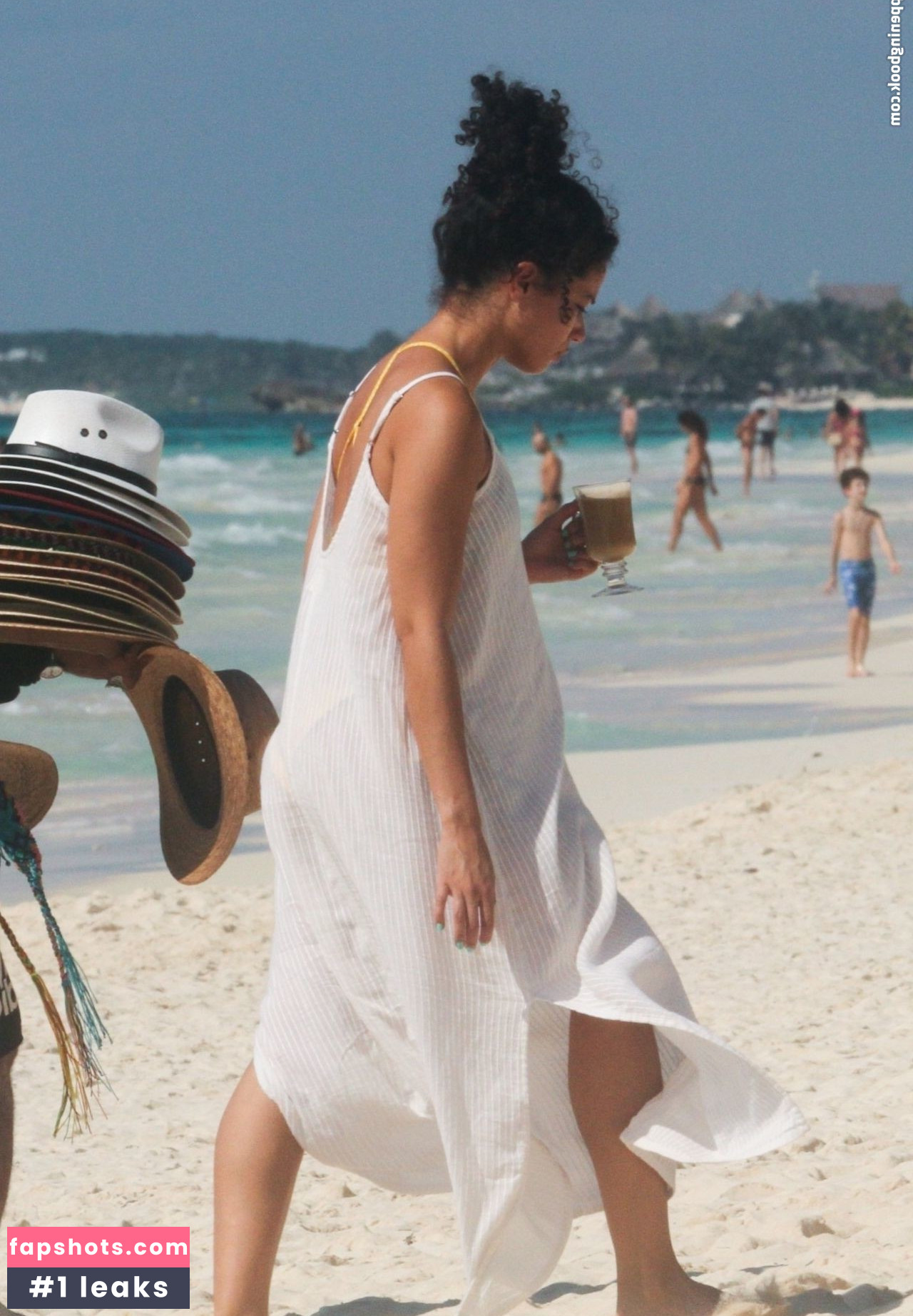 Alisha Wainwright gallery photo #72