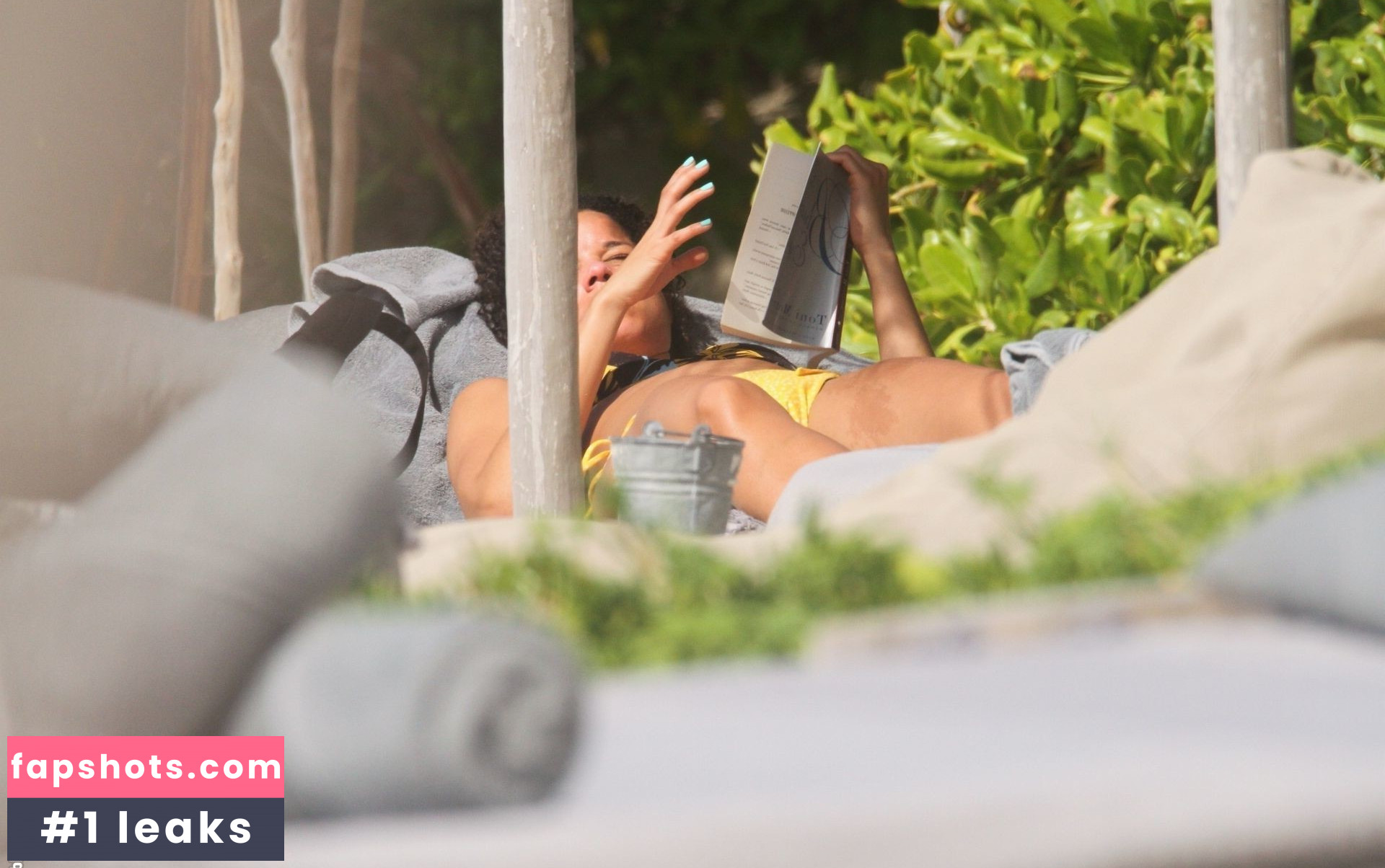 Alisha Wainwright gallery photo #76