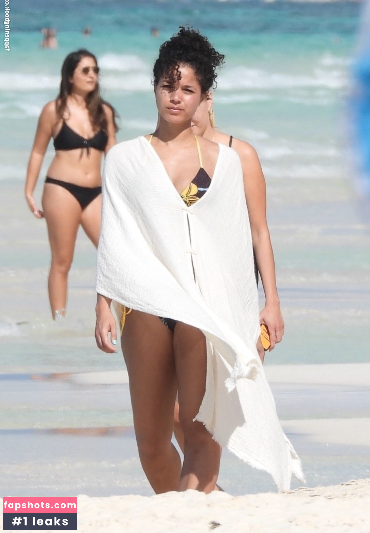 Alisha Wainwright gallery photo #85