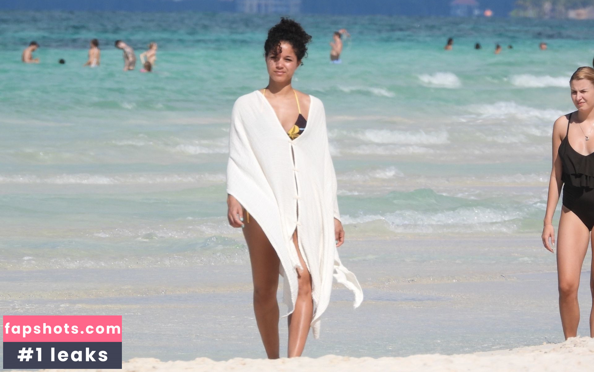 Alisha Wainwright gallery photo #93