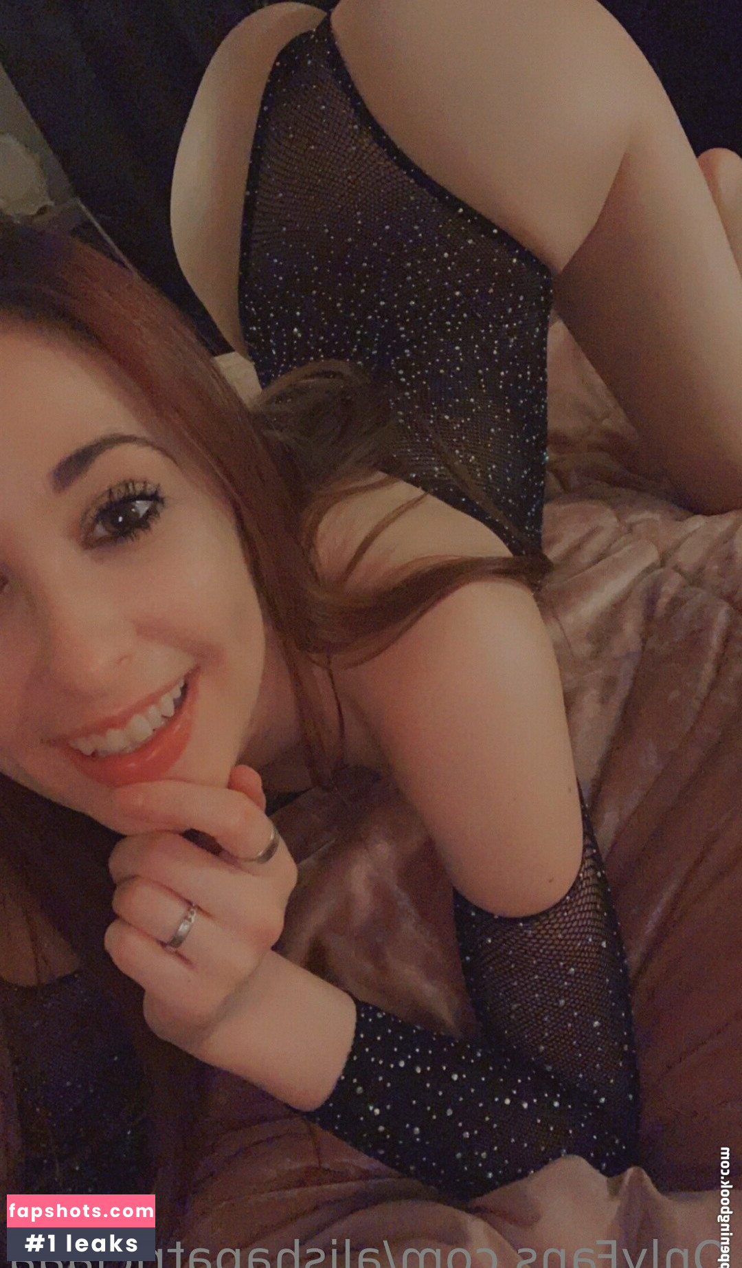 Alisha Wallace gallery photo #5