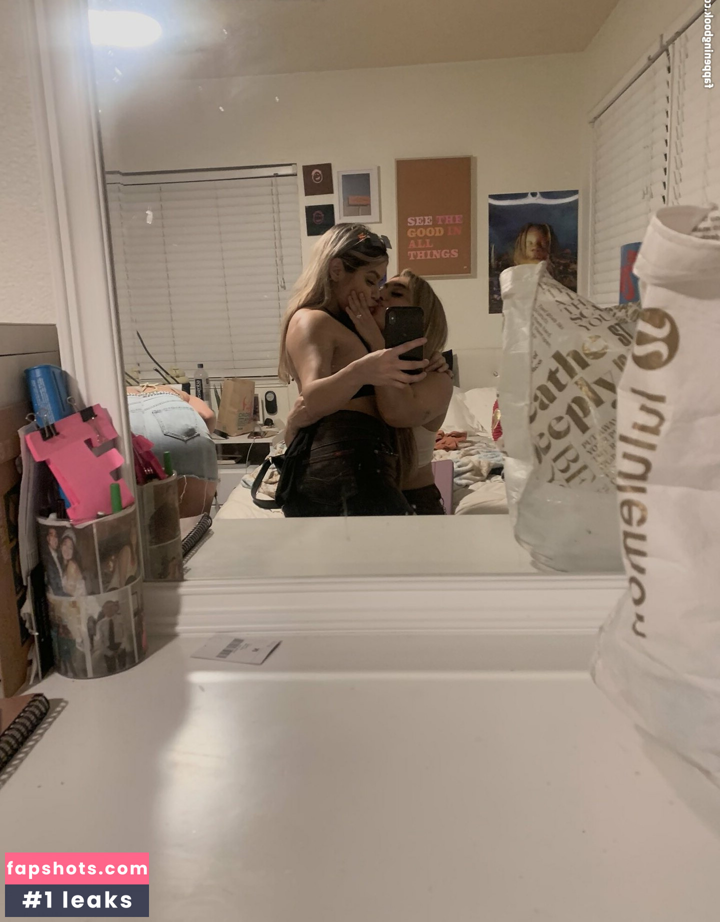 Alisha Wallace gallery photo #10