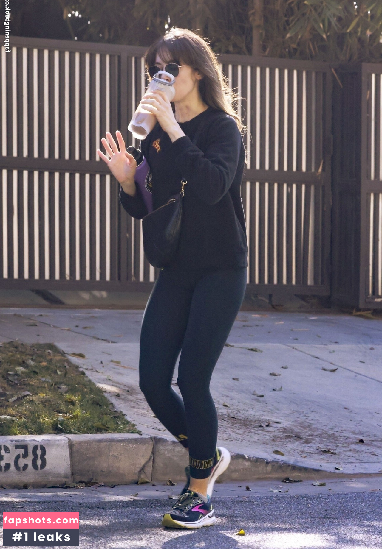 Alison Brie Nahé úniky fotek pouze od fanoušků #84 - Fapshots