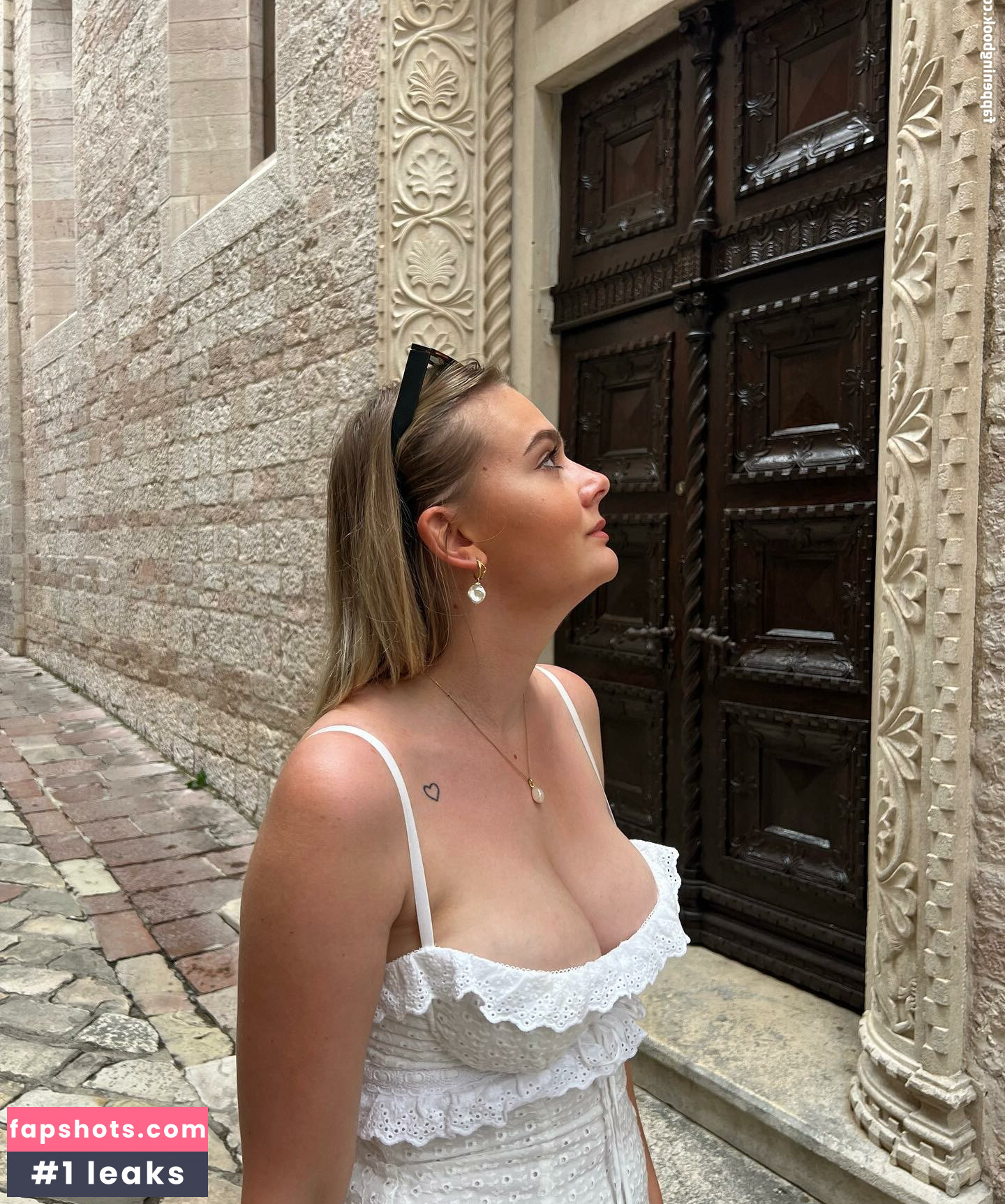 AlisonAnn Nude Leaks OnlyFans Photos #10 - LeakJerk