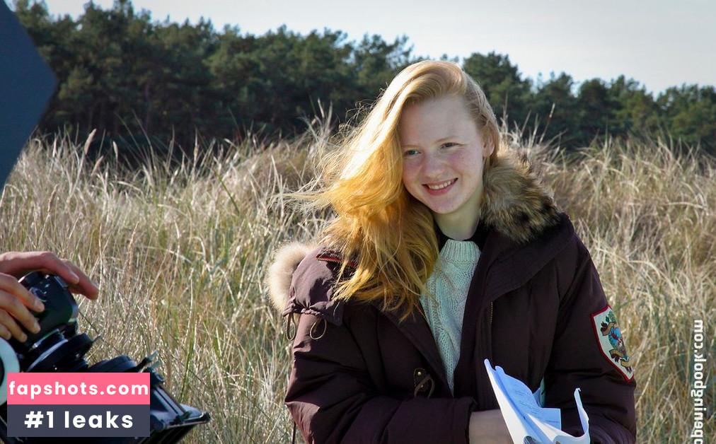 Alissa Wilms gallery photo #2